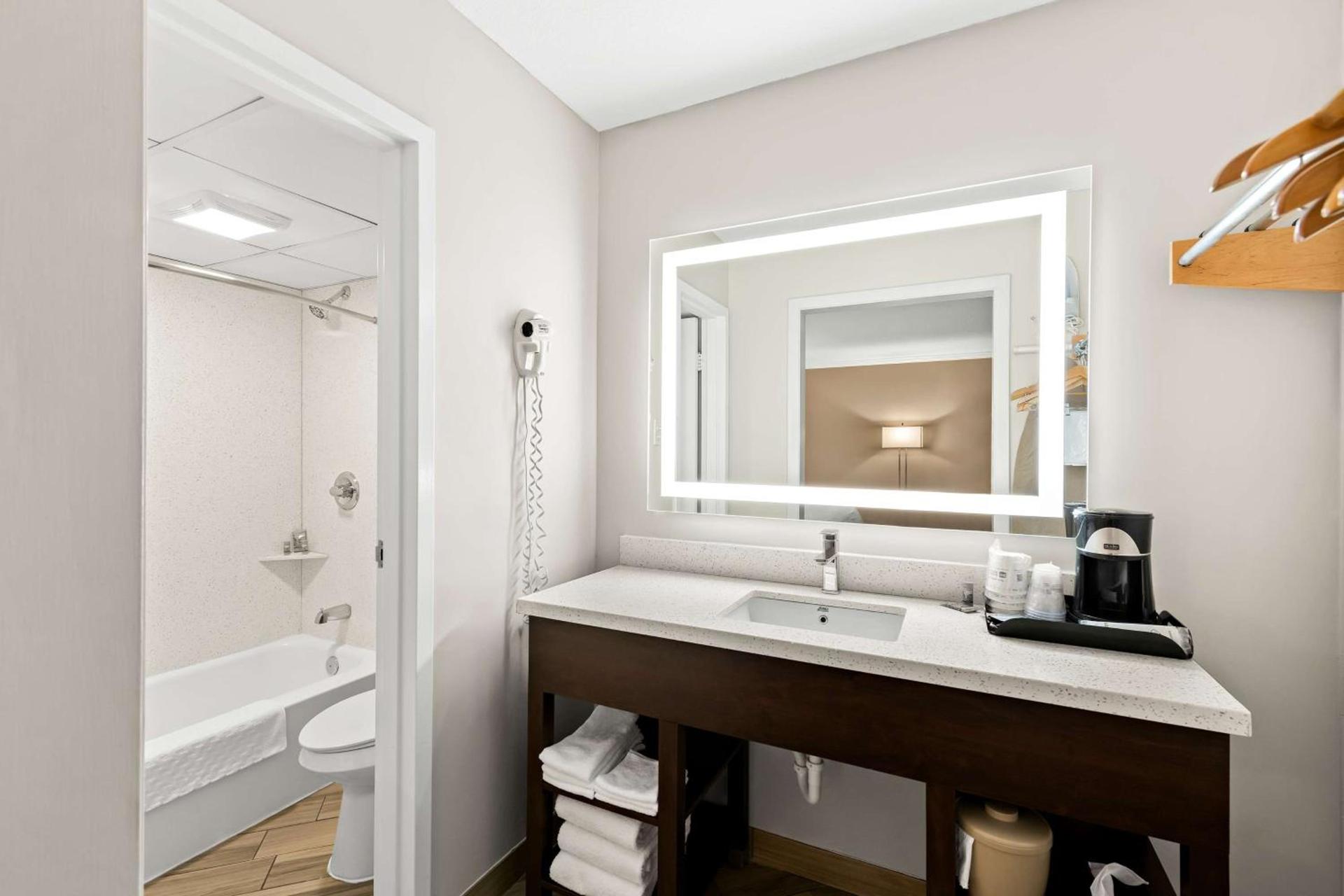 Best Western State Fair Inn photo 29