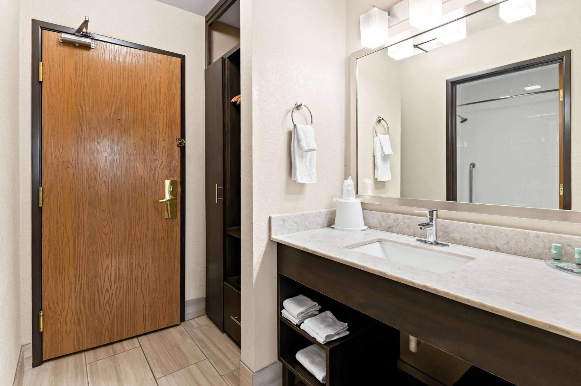 Best Western Snowflake Inn photo 26
