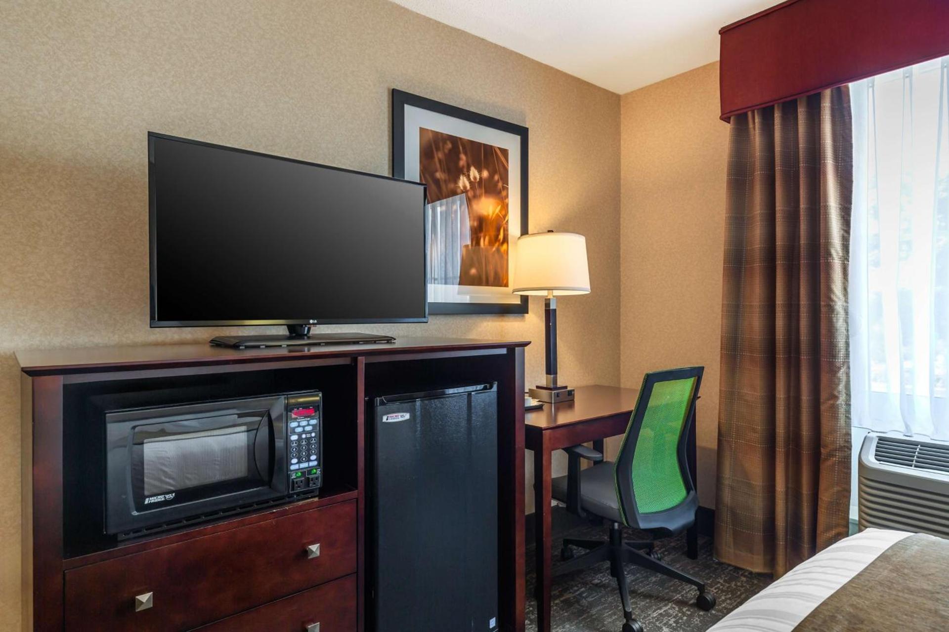 Best Western Braintree Inn photo 18