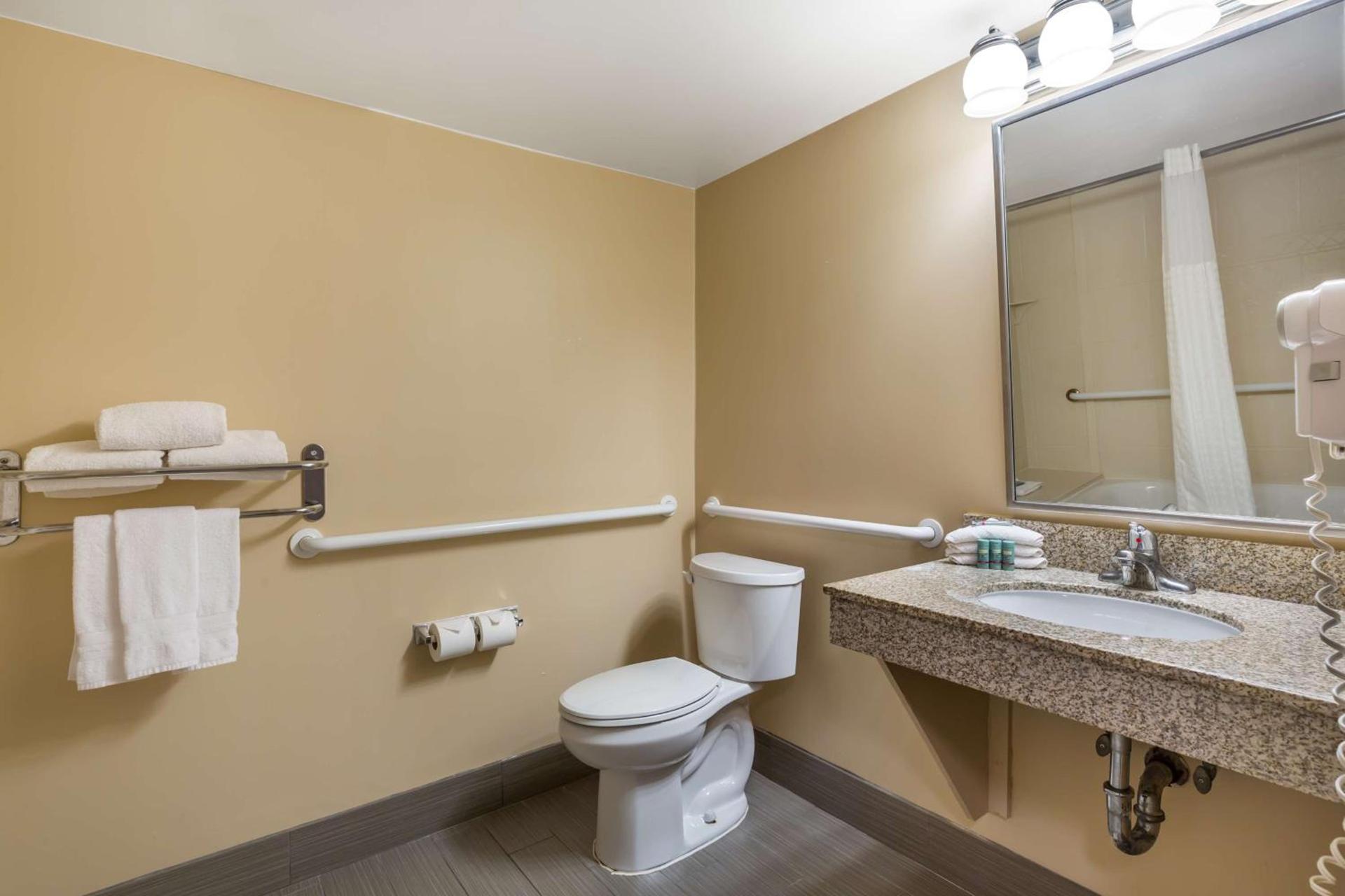 Best Western Braintree Inn photo 20