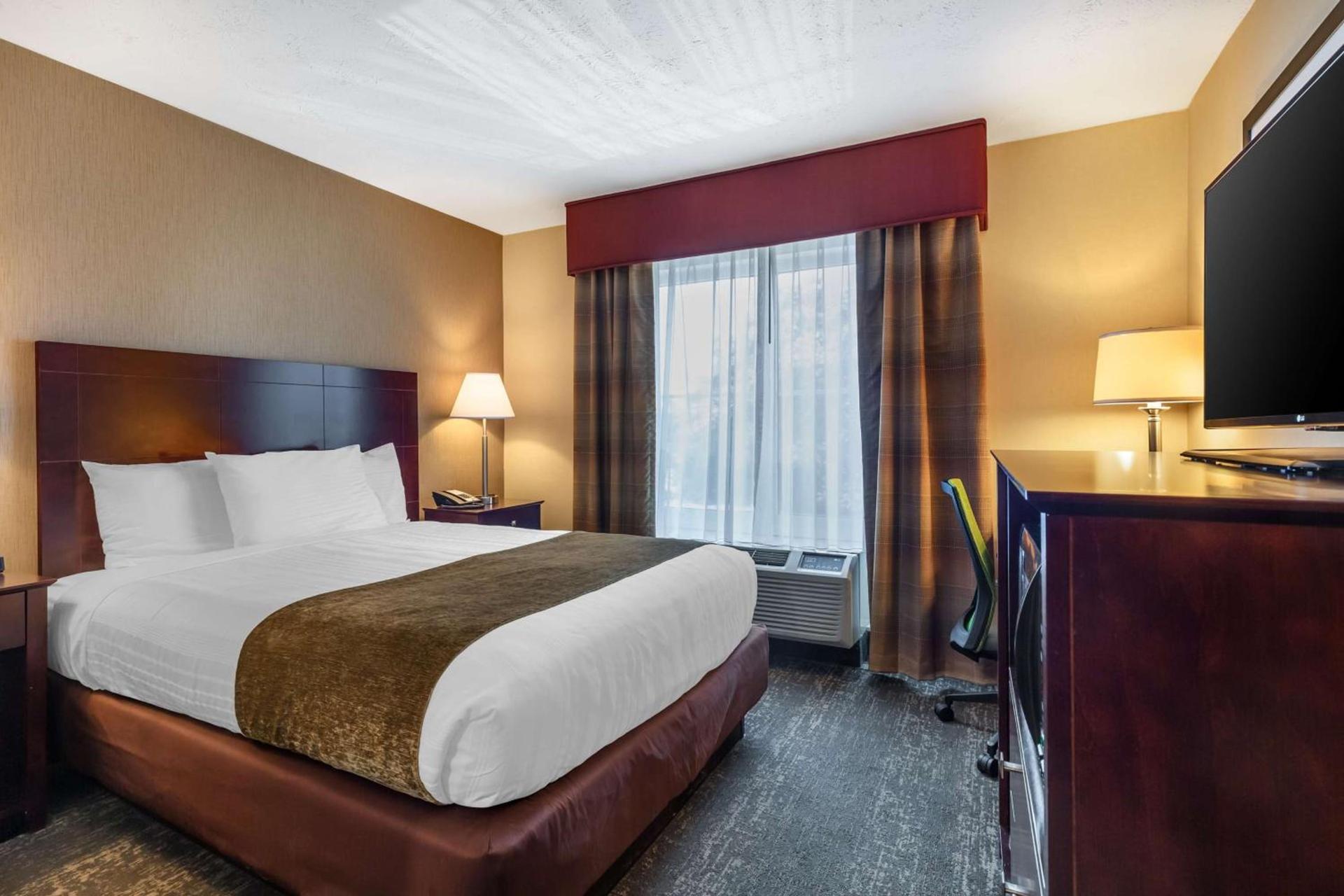 Best Western Braintree Inn photo 27