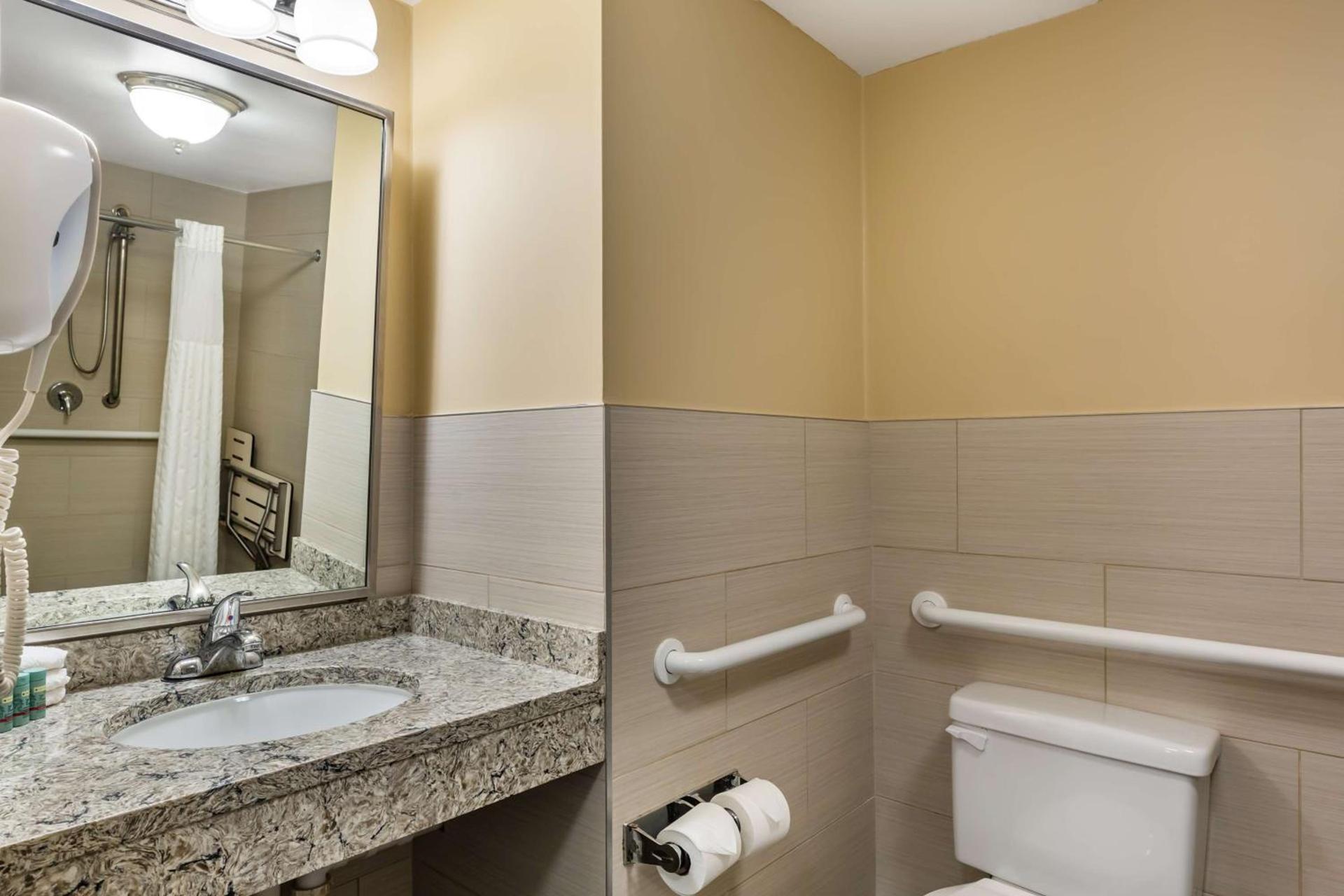 Best Western Braintree Inn photo 33