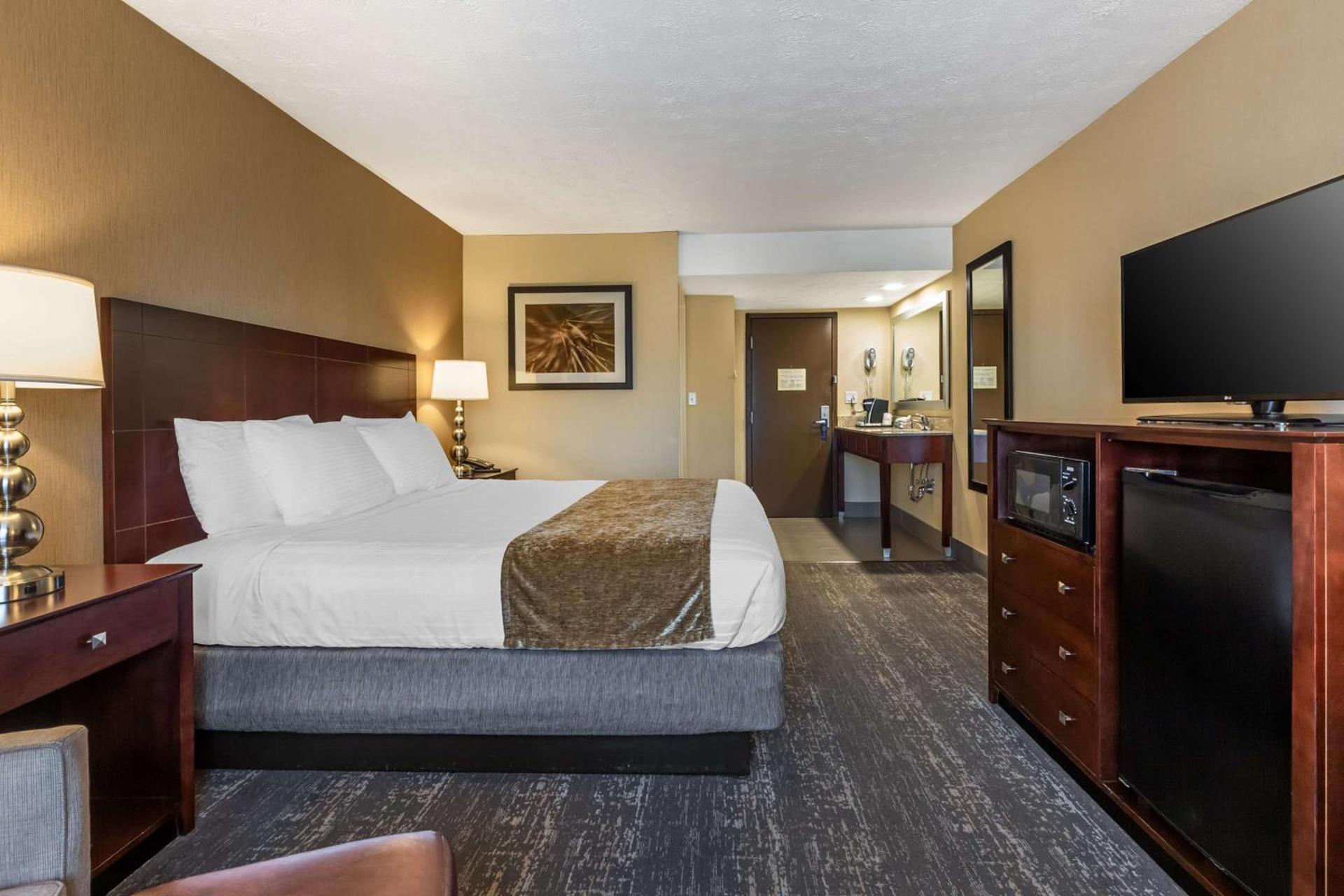 Best Western Braintree Inn photo 44