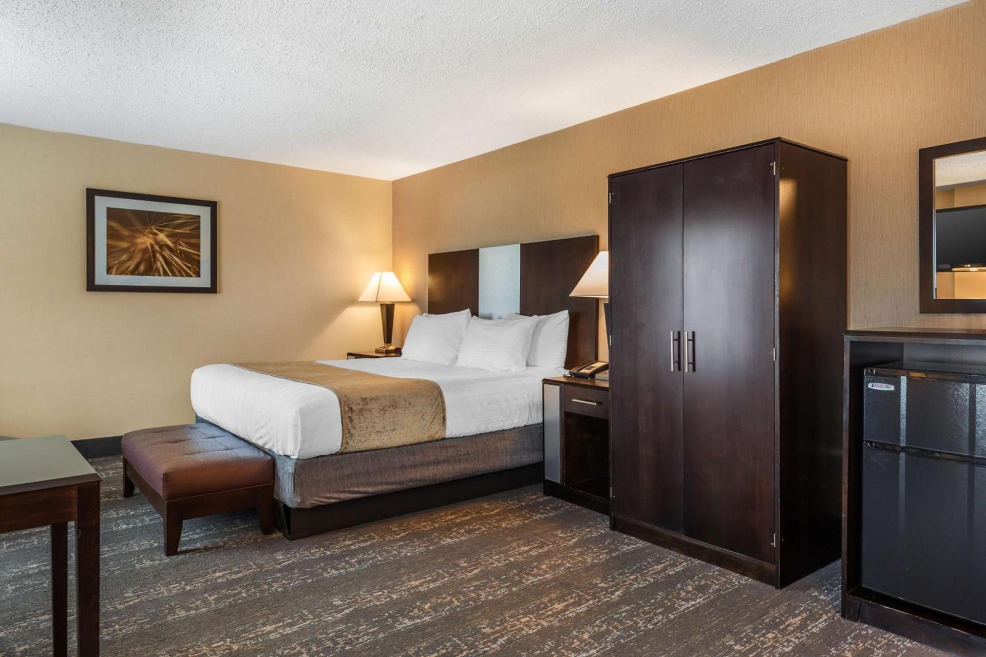 Best Western Braintree Inn photo 47