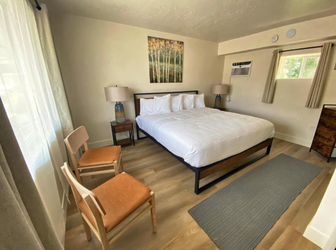 89 & Nine Motel photo 4