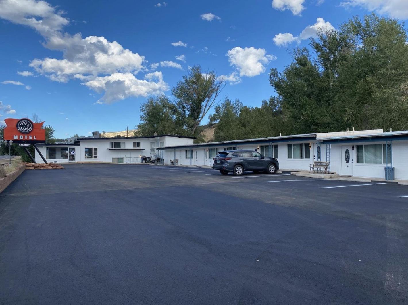 89 & Nine Motel photo 13