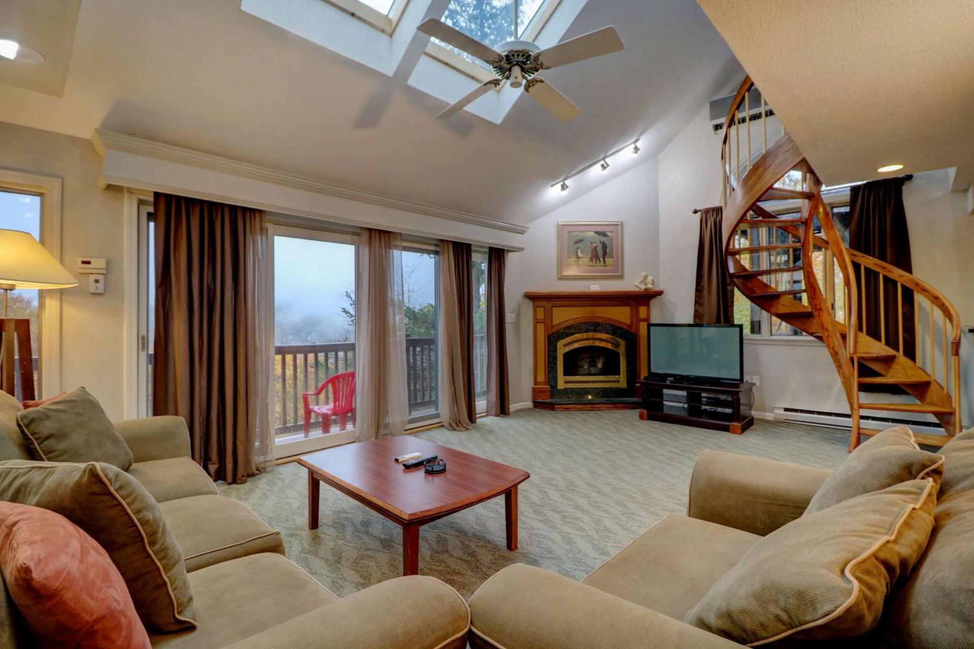 Nordic Village Condominium Resort photo 63