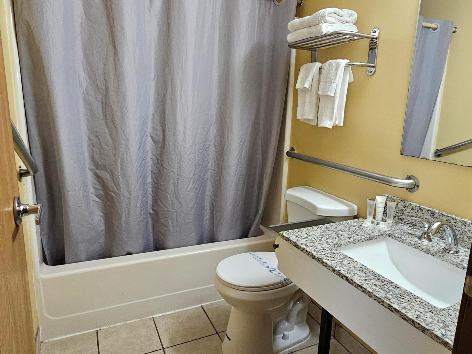 Budgetel inn & Suites photo 4