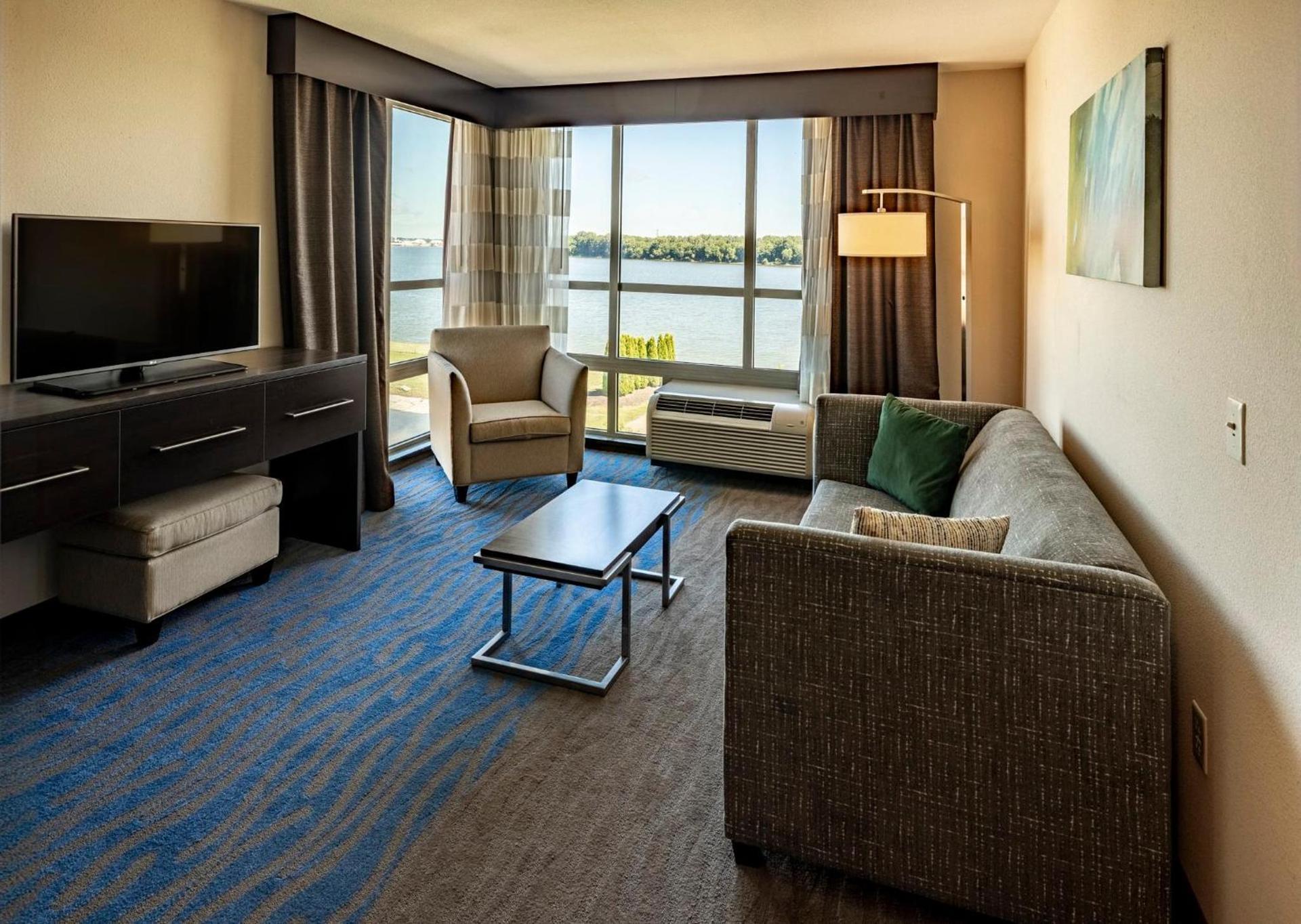 Holiday Inn Owensboro Riverfront by IHG photo 63