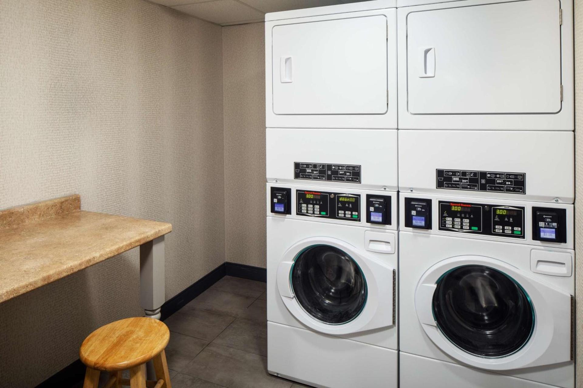 Hampton Inn Atlanta-Northlake photo 24