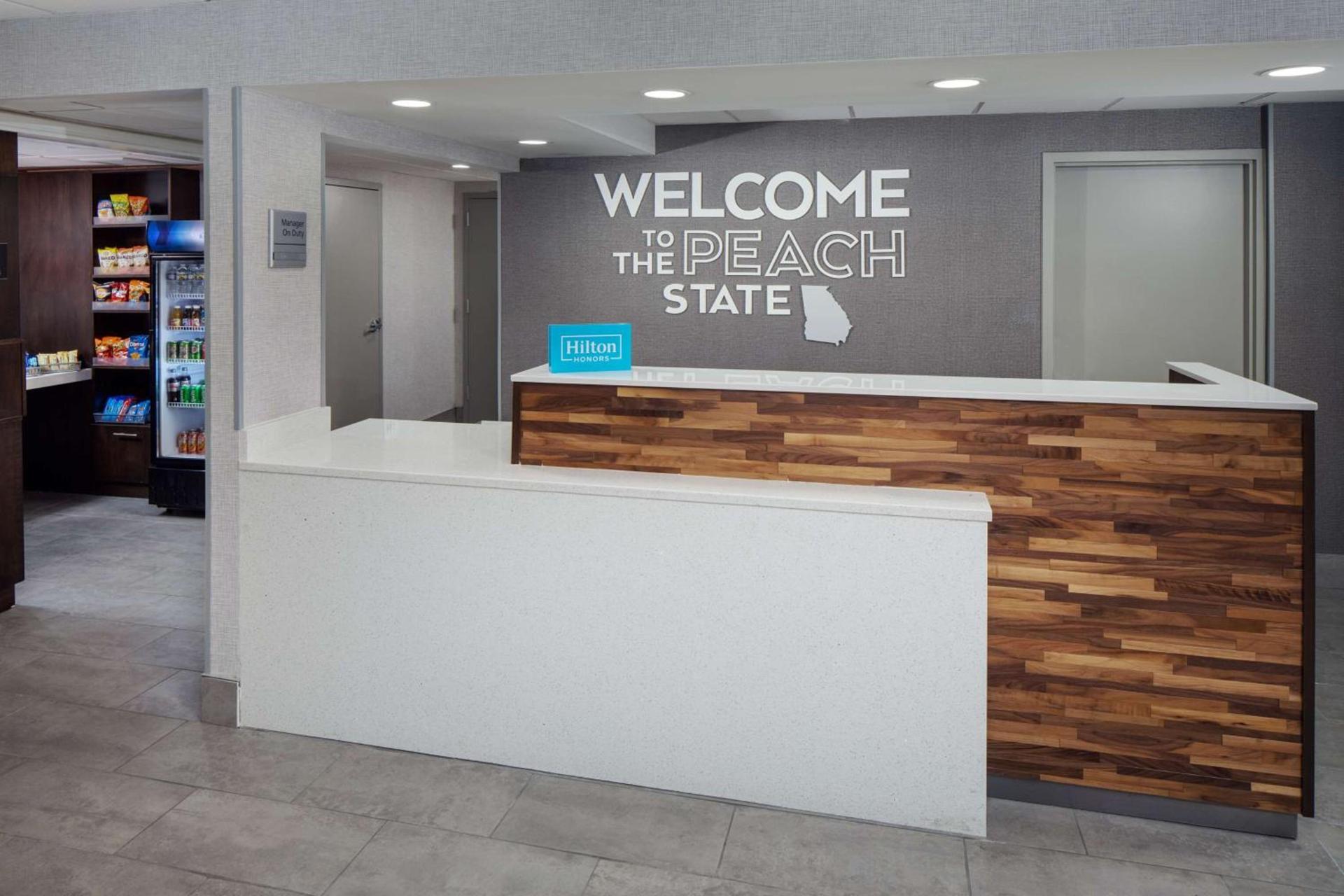 Hampton Inn Atlanta-Northlake photo 5