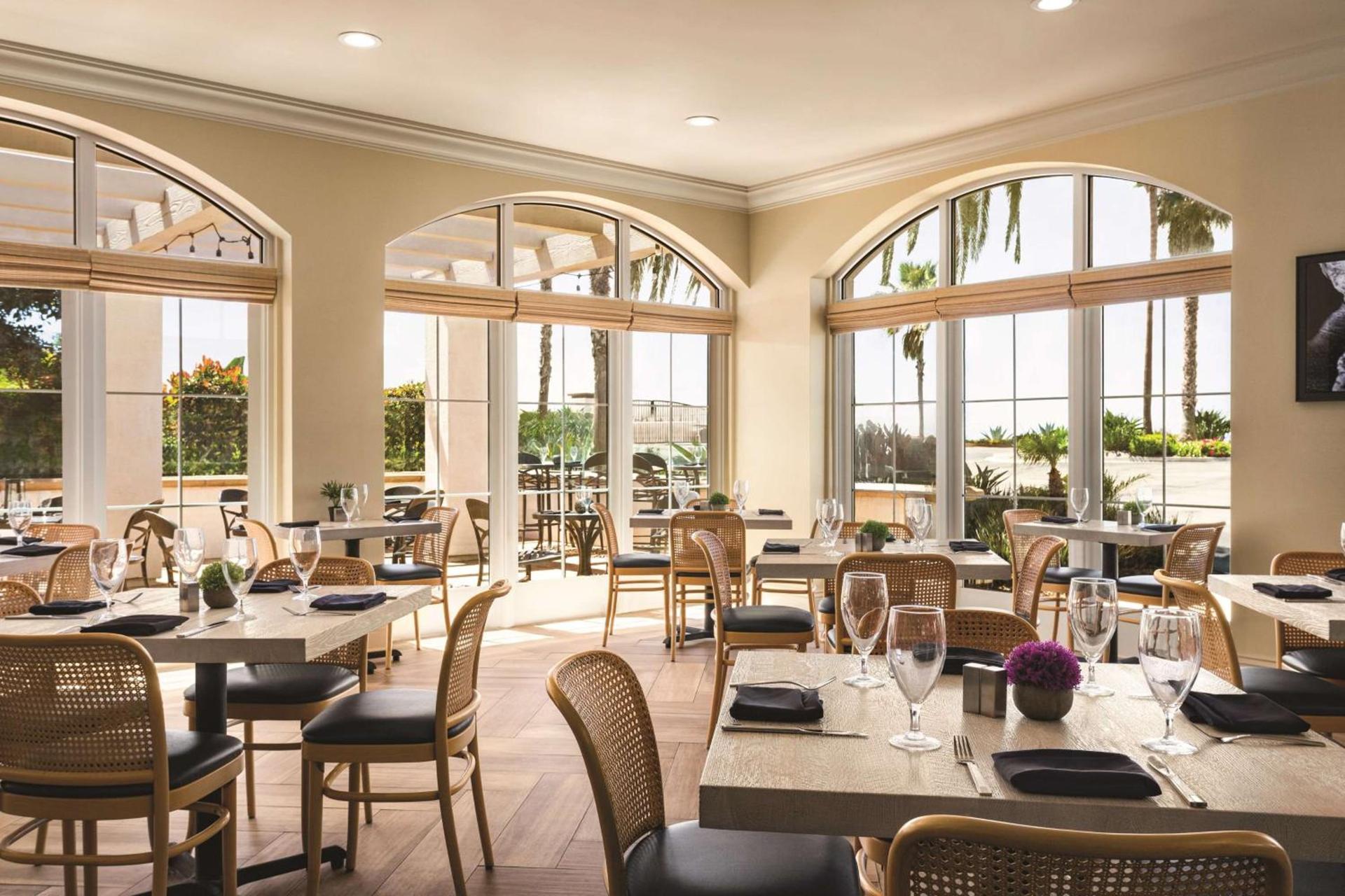 Hilton Garden Inn Carlsbad Beach photo 17