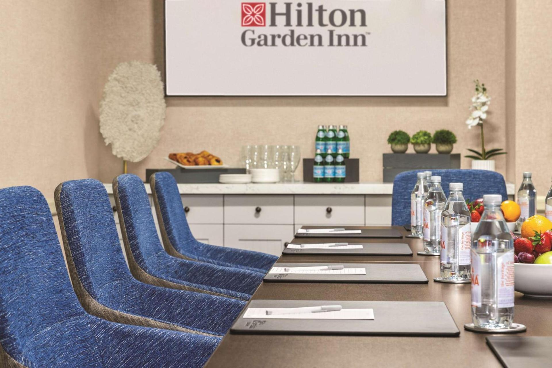 Hilton Garden Inn Carlsbad Beach photo 48