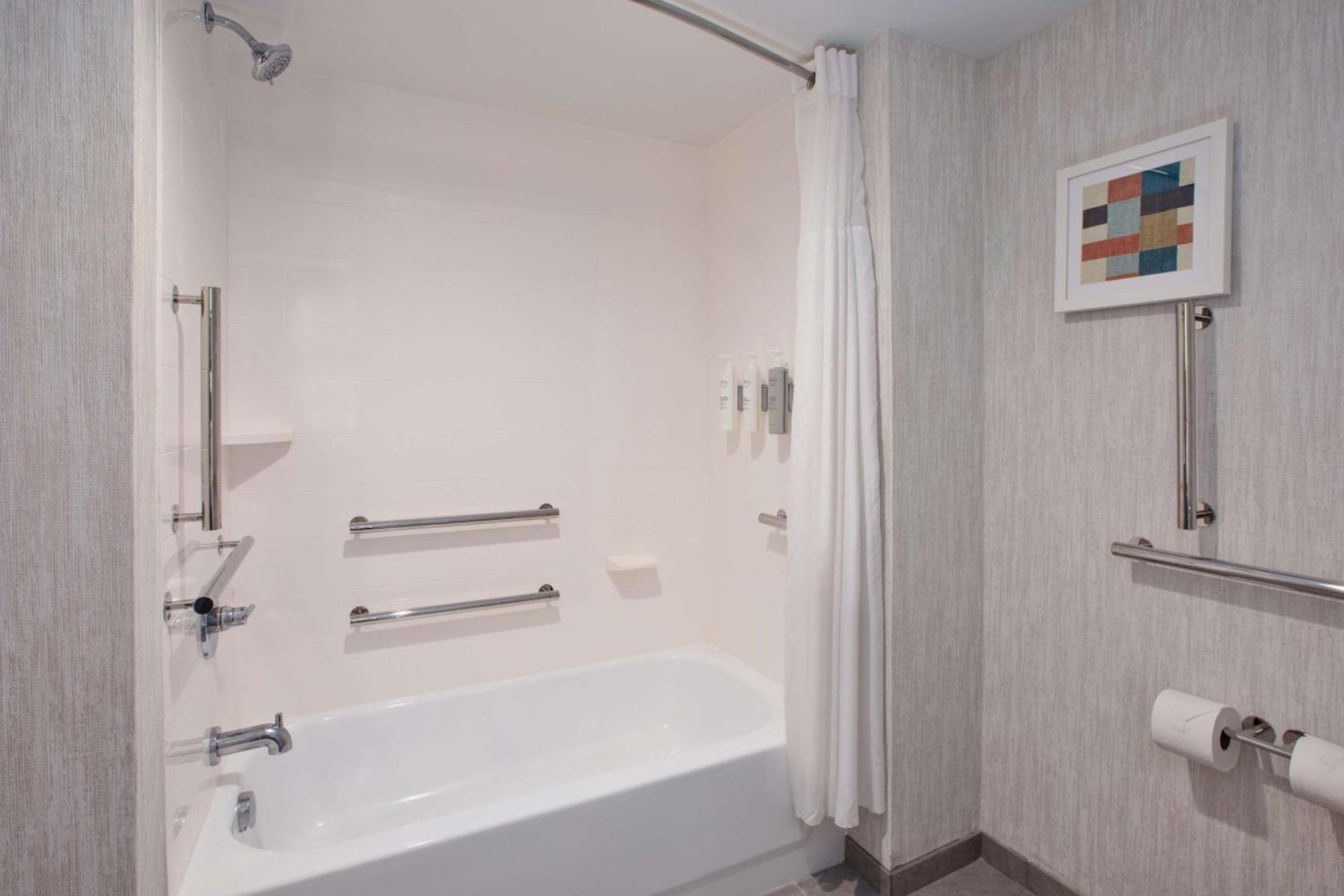 Hampton Inn & Suites Spartanburg-I-26-Westgate Mall photo 19