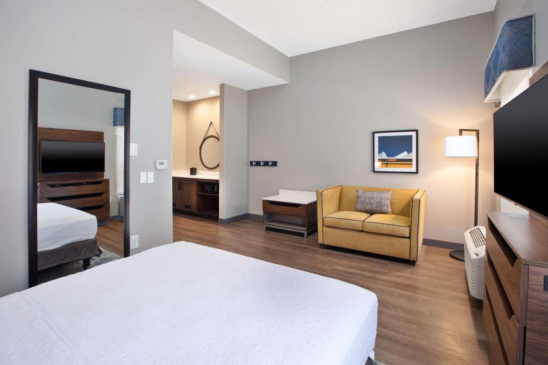Hampton Inn & Suites Spartanburg-I-26-Westgate Mall photo 21