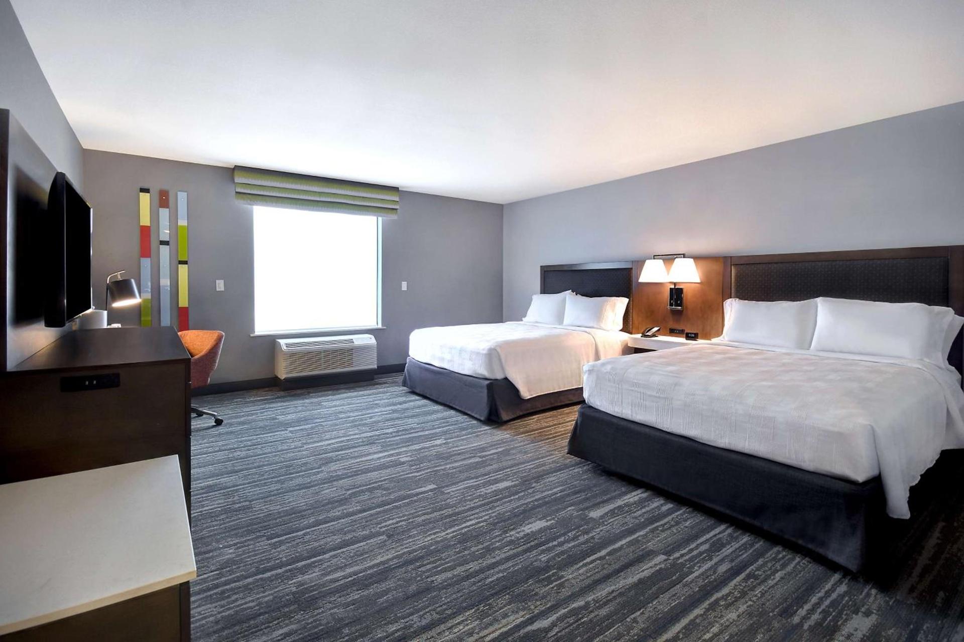 Hampton Inn & Suites Las Vegas Convention Center - No Resort Fee photo 23
