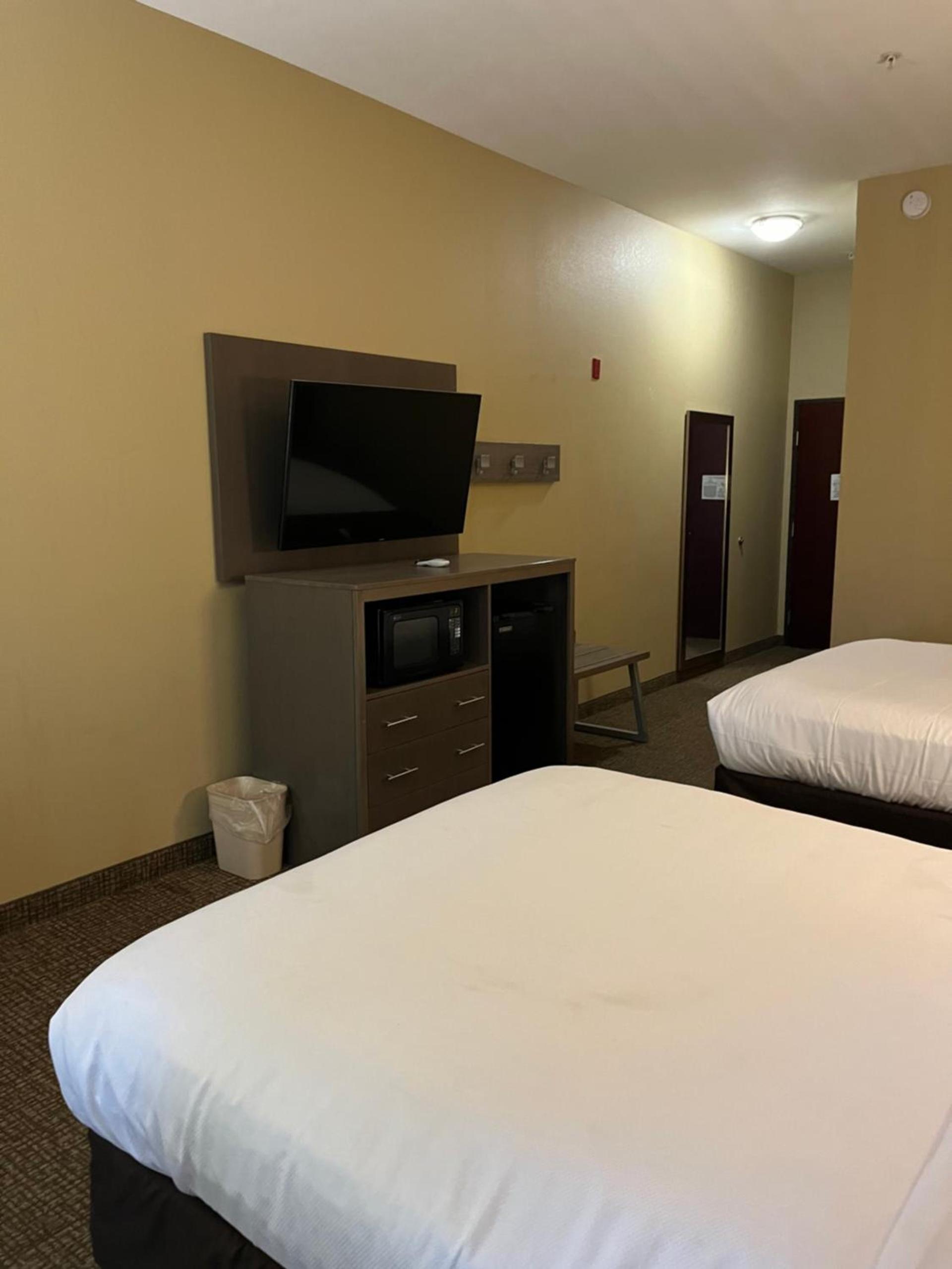 Comfort Inn & Suites Monahans I-20 photo 34