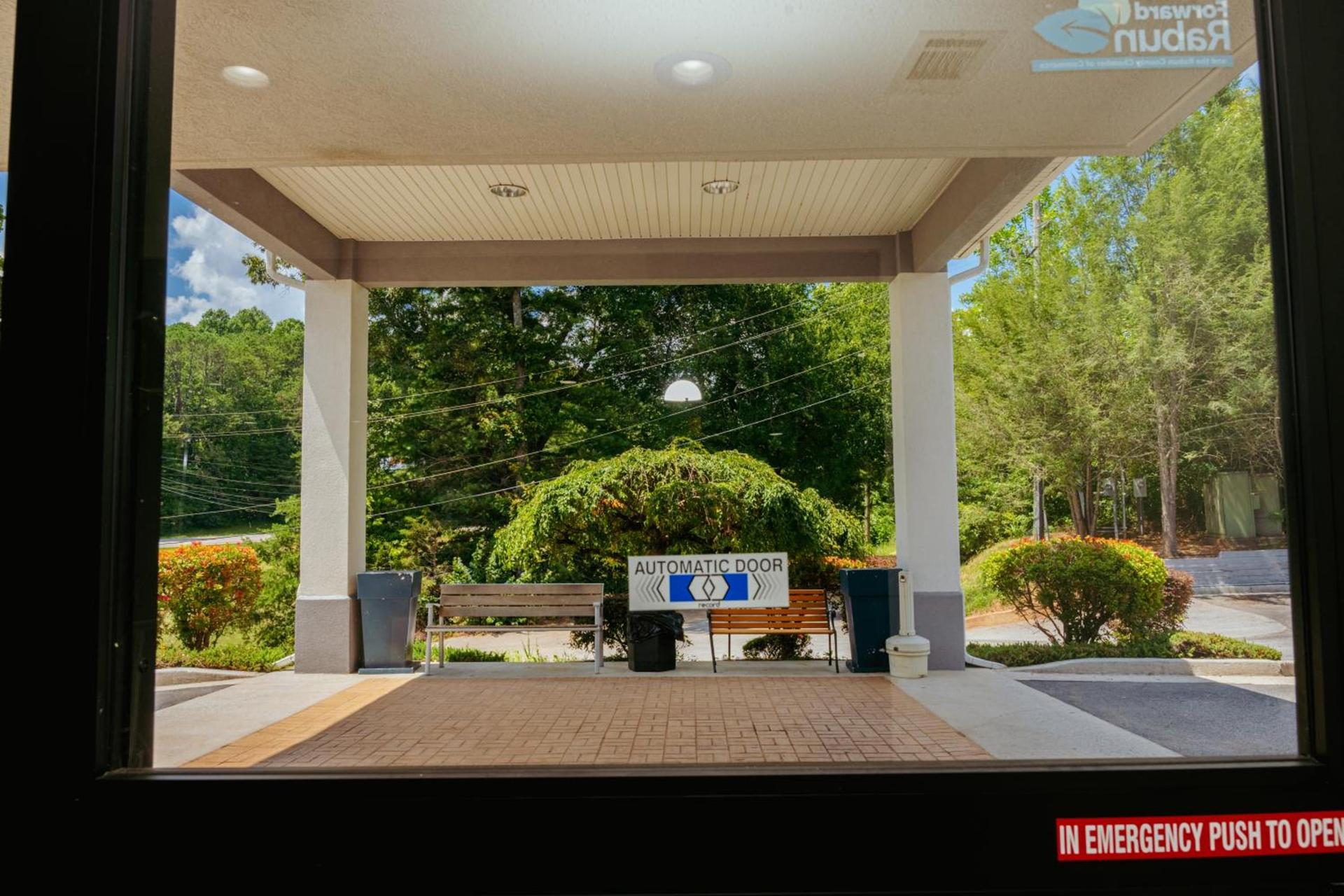 Clarion Pointe-Dillard near Blue Ridge Mountains photo 85