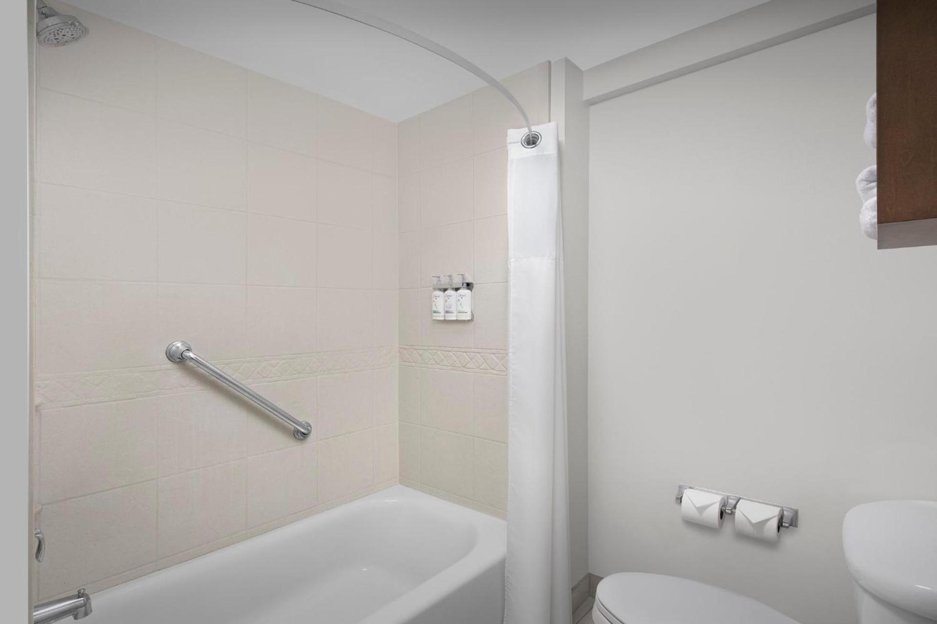 Staybridge Suites Columbia by IHG photo 78