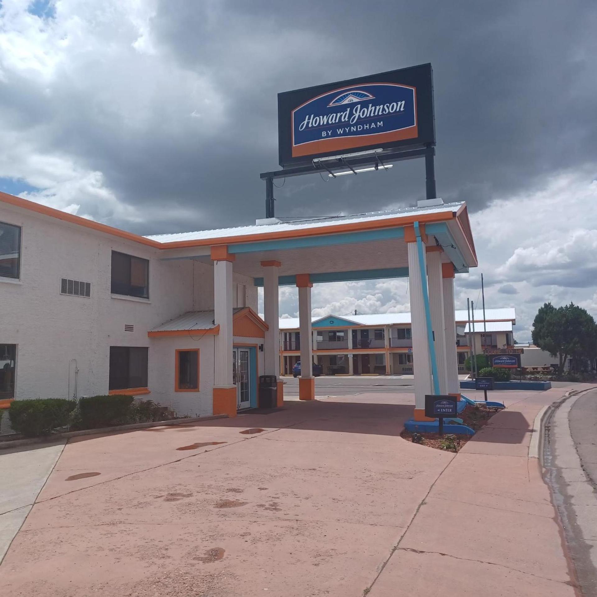 Howard Johnson by Wyndham Springerville photo 33