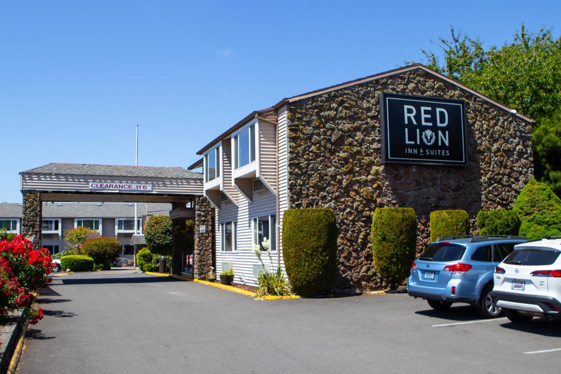 Red Lion Inn & Suites Vancouver photo 23