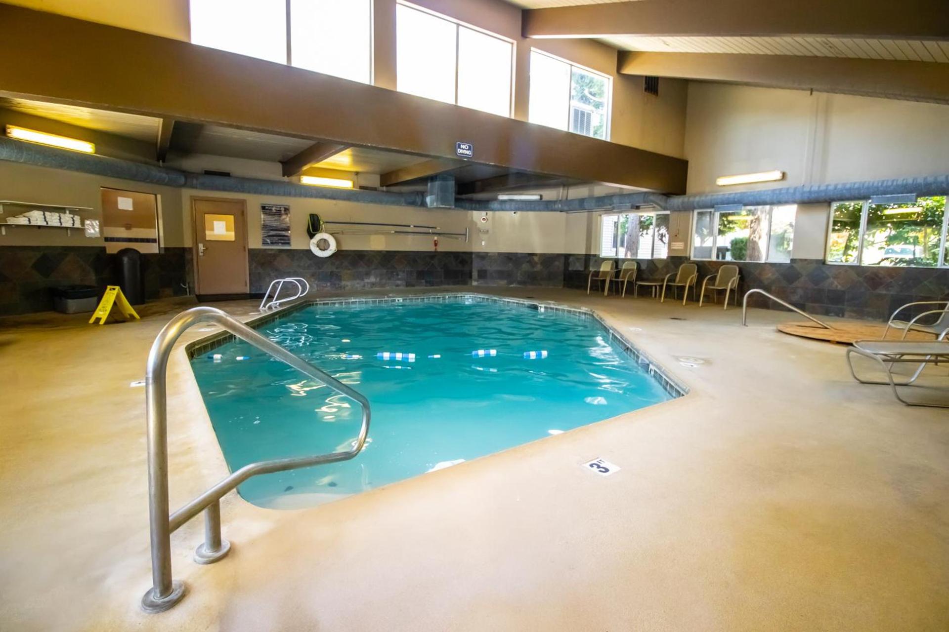 Red Lion Inn & Suites Vancouver photo 31