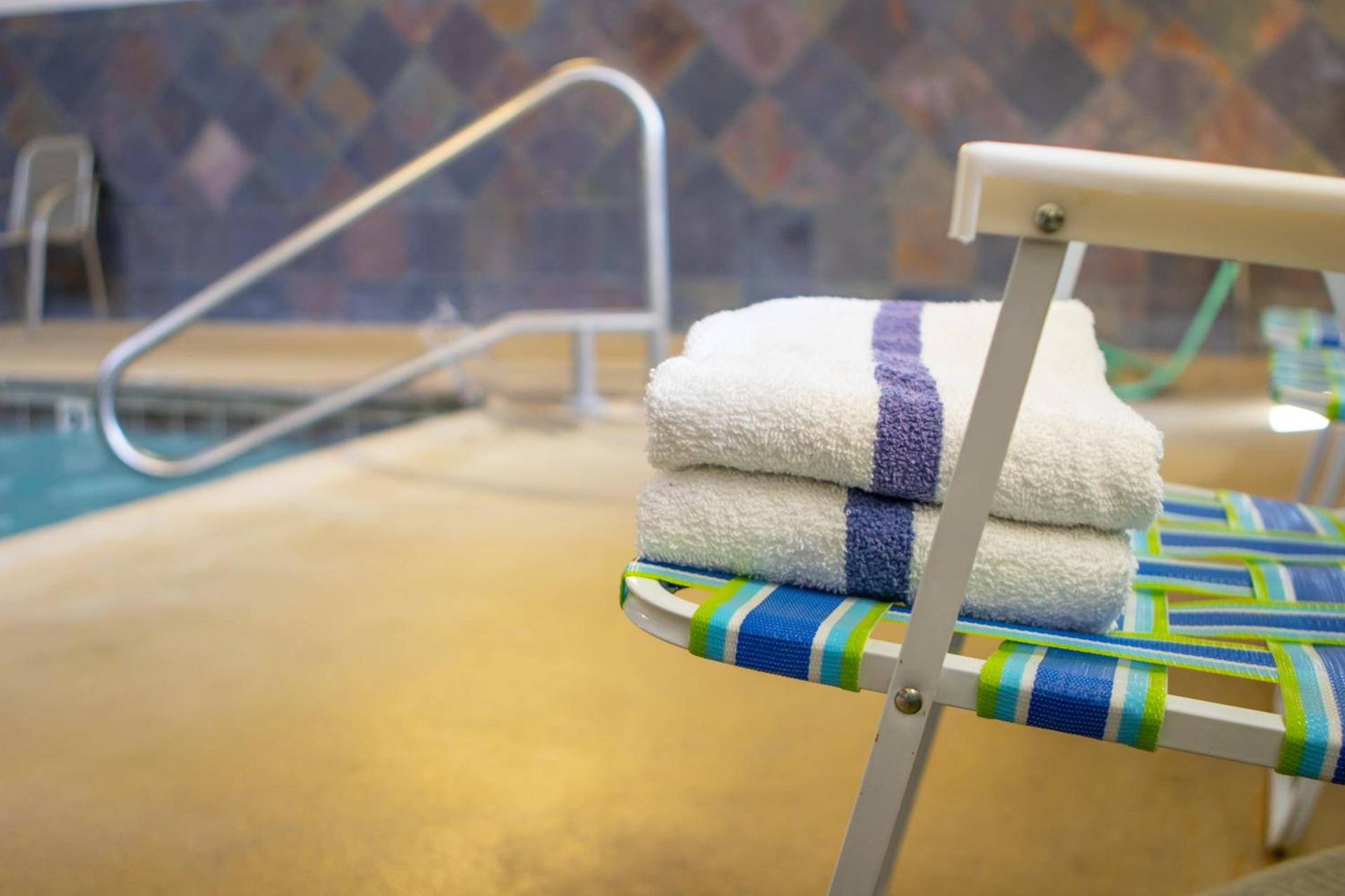 Red Lion Inn & Suites Vancouver photo 45