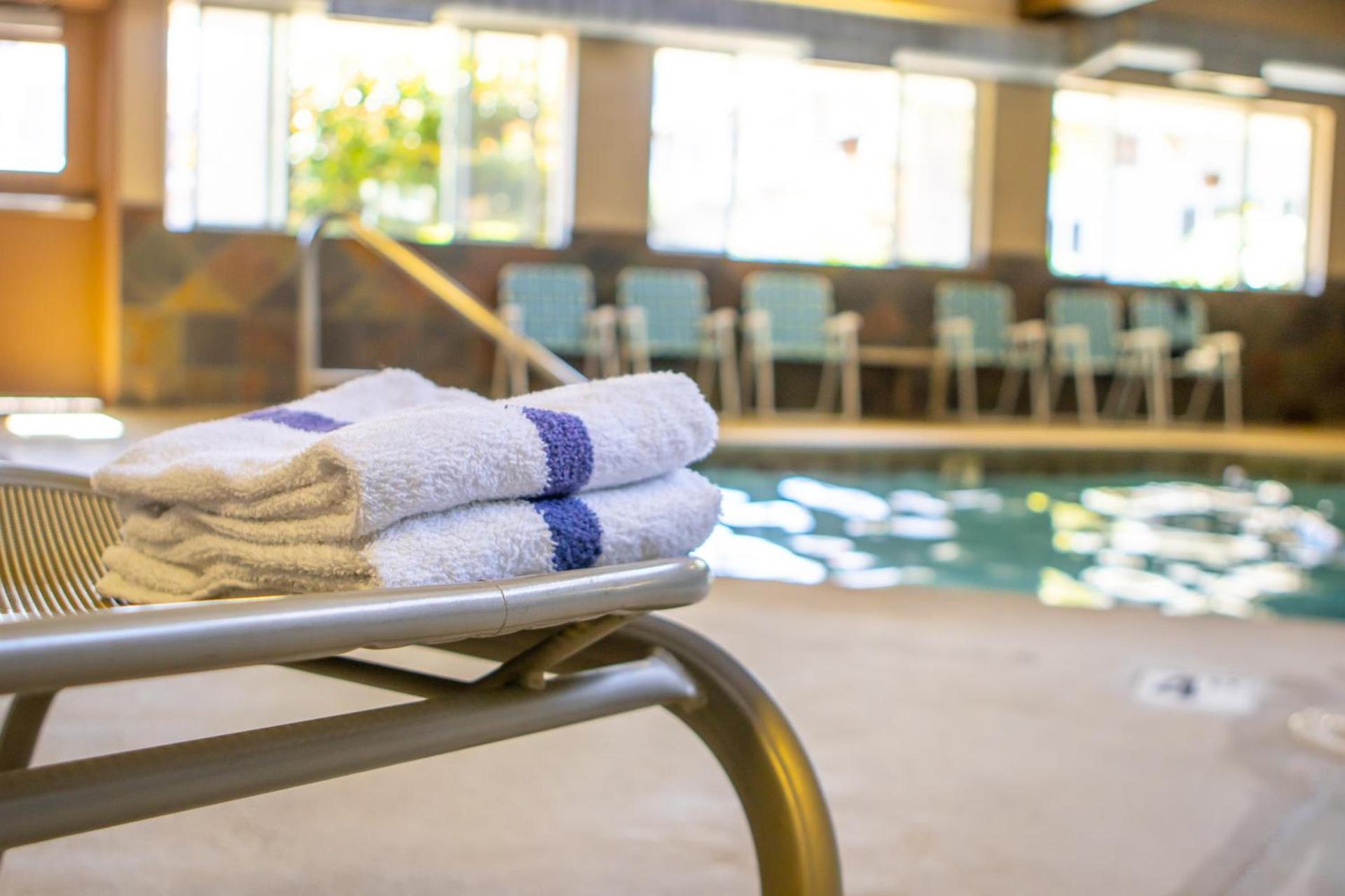 Red Lion Inn & Suites Vancouver photo 44