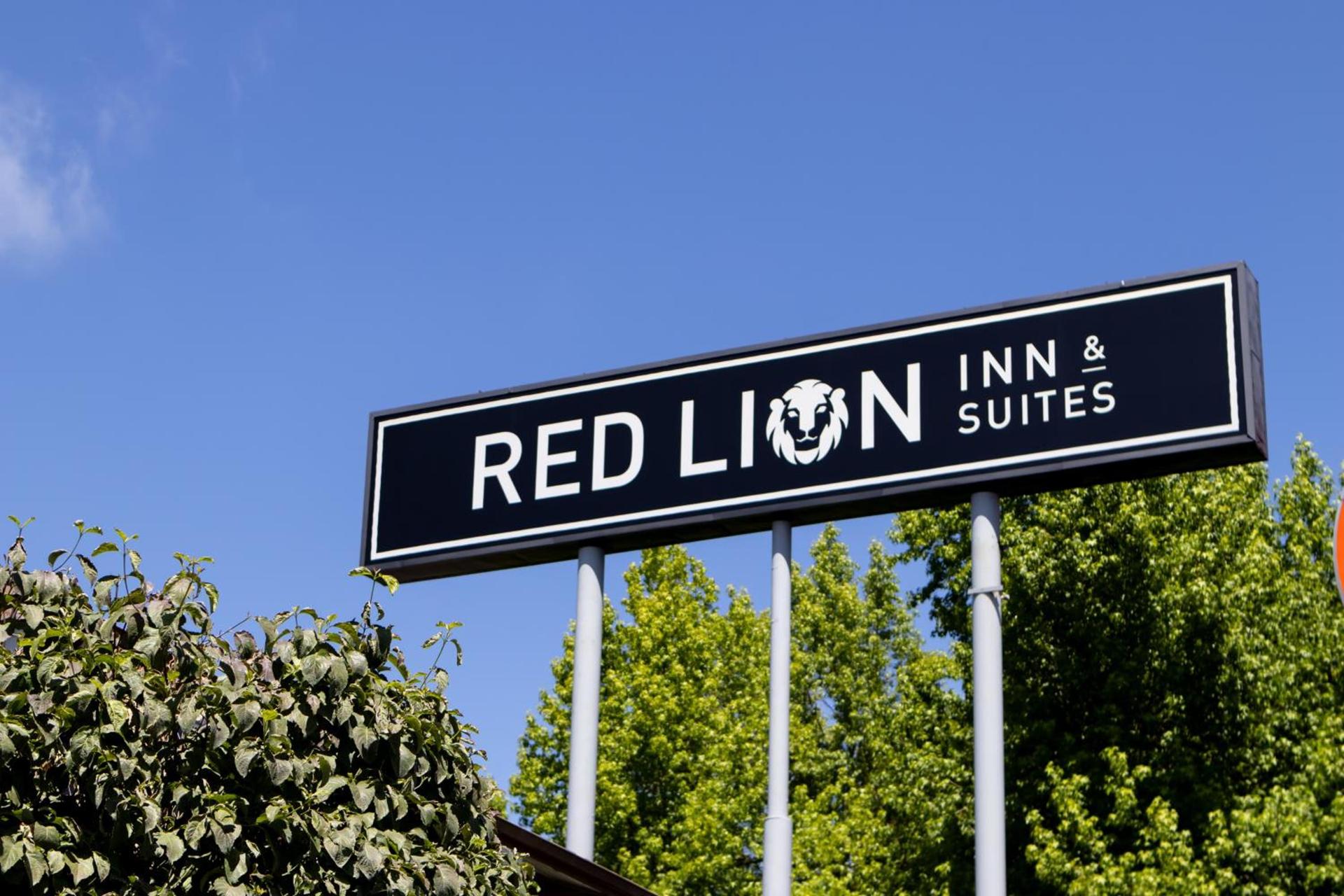 Red Lion Inn & Suites Vancouver photo 43