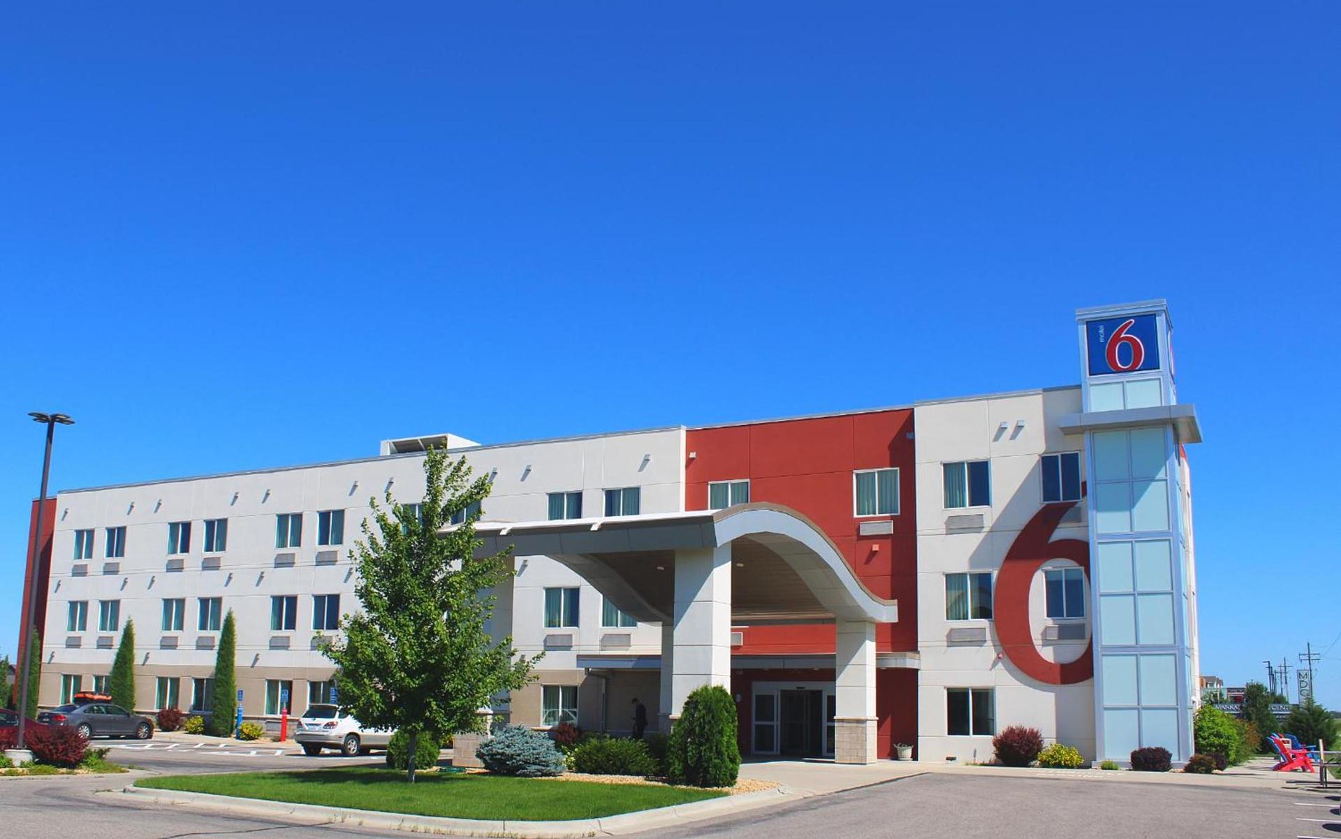 Motel 6-Mankato, MN photo 2