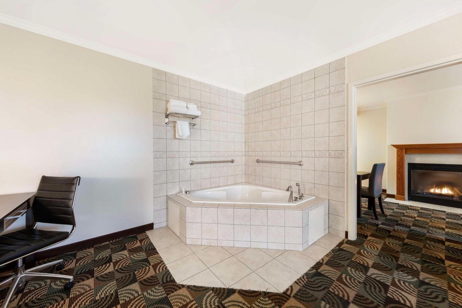 Best Western Plus Country Park Hotel photo 37