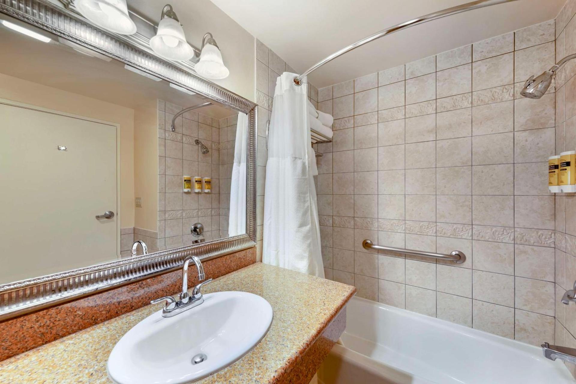 Best Western Plus Country Park Hotel photo 38