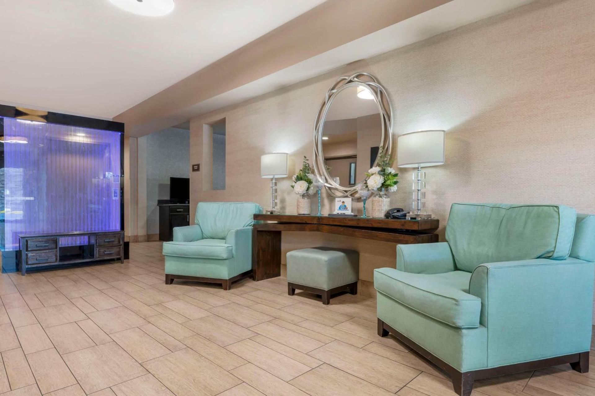 Best Western Plus Oceanside Palms photo 2