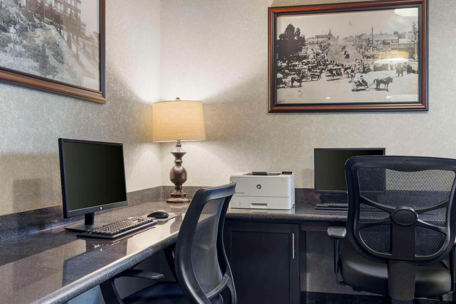Best Western Plus Oceanside Palms photo 40