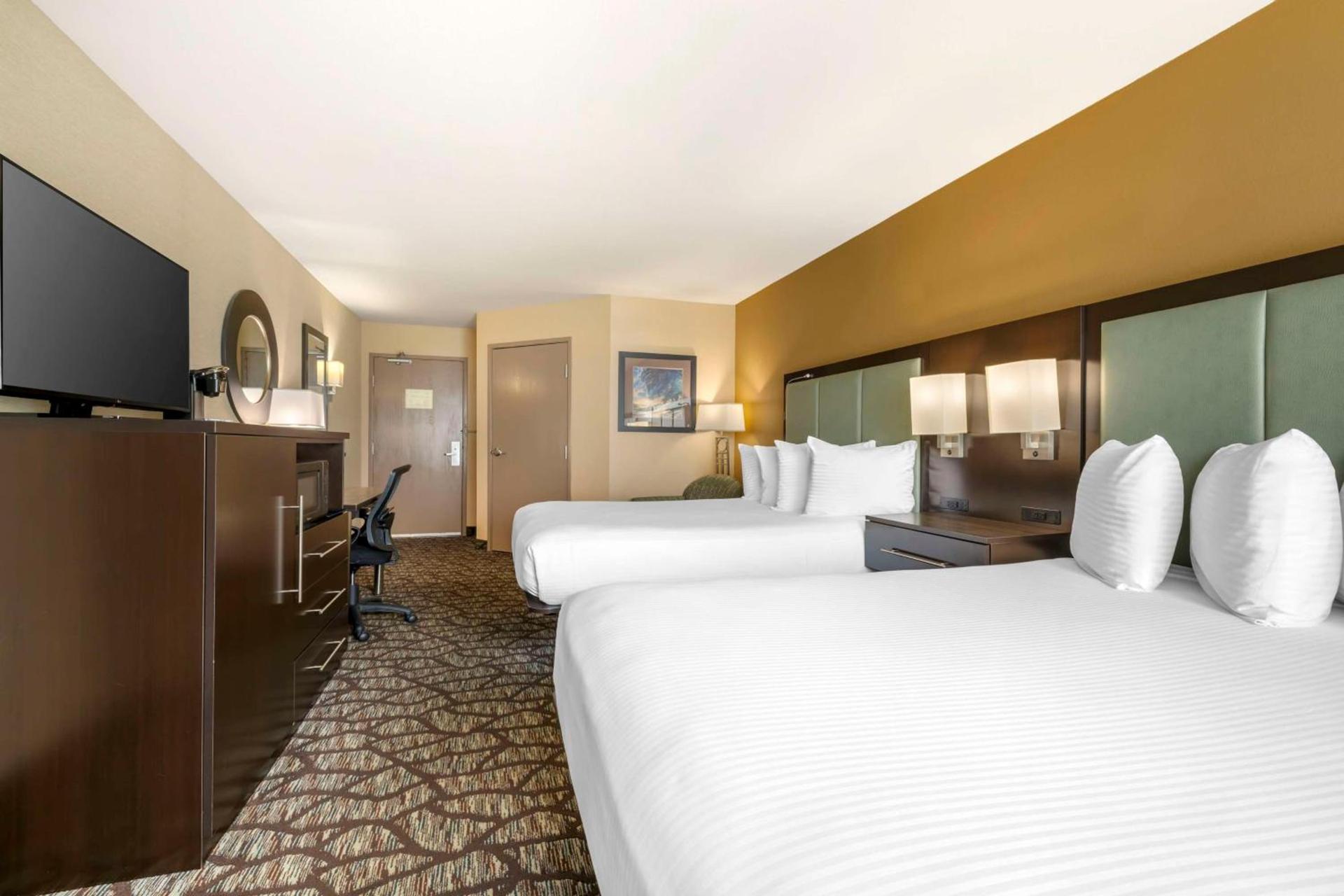 Best Western Plus Oceanside Palms photo 12