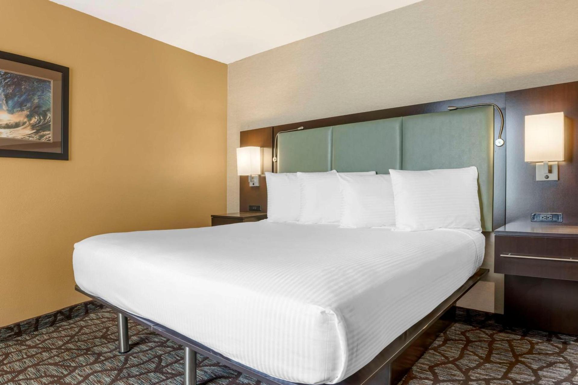 Best Western Plus Oceanside Palms photo 22