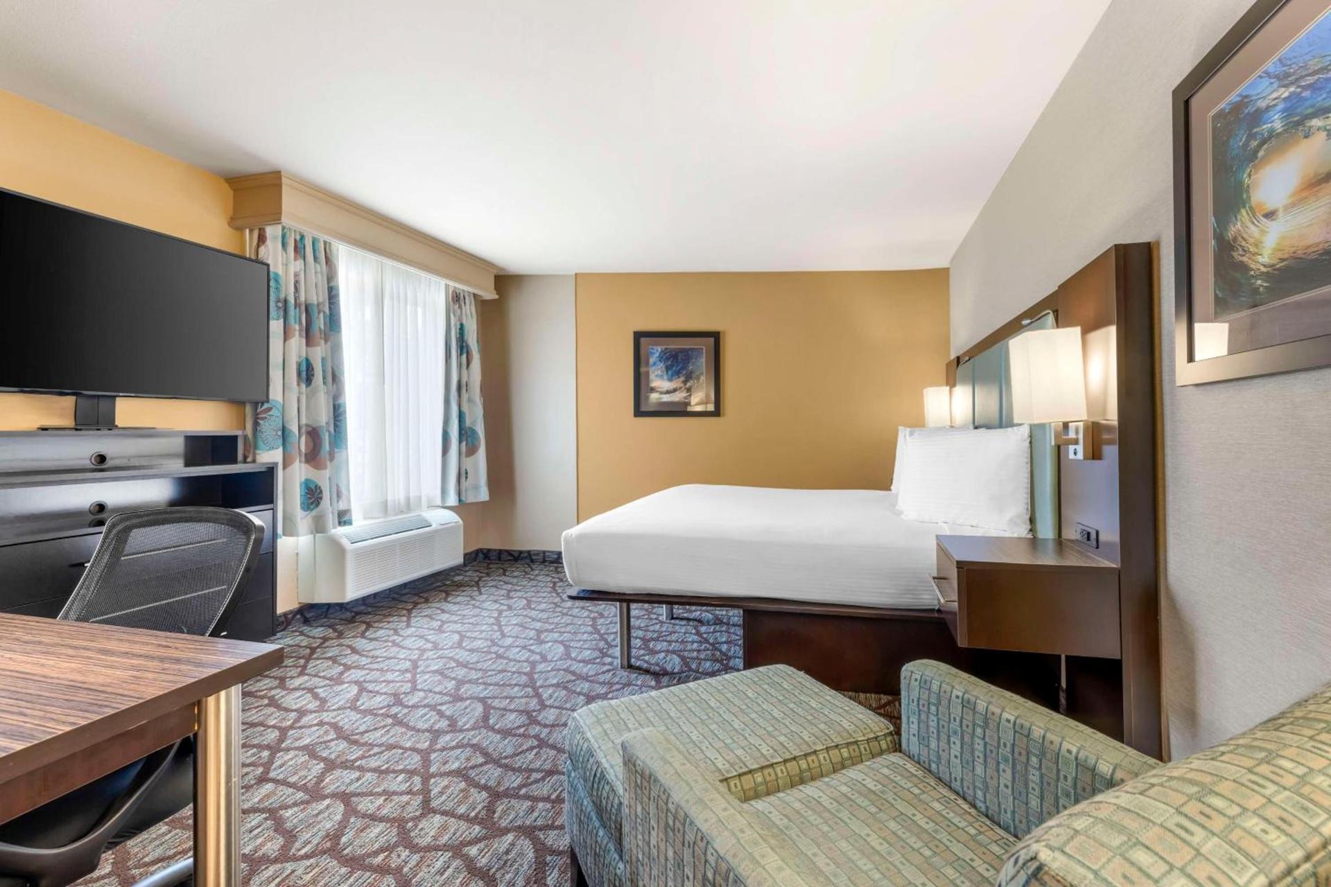Best Western Plus Oceanside Palms photo 24