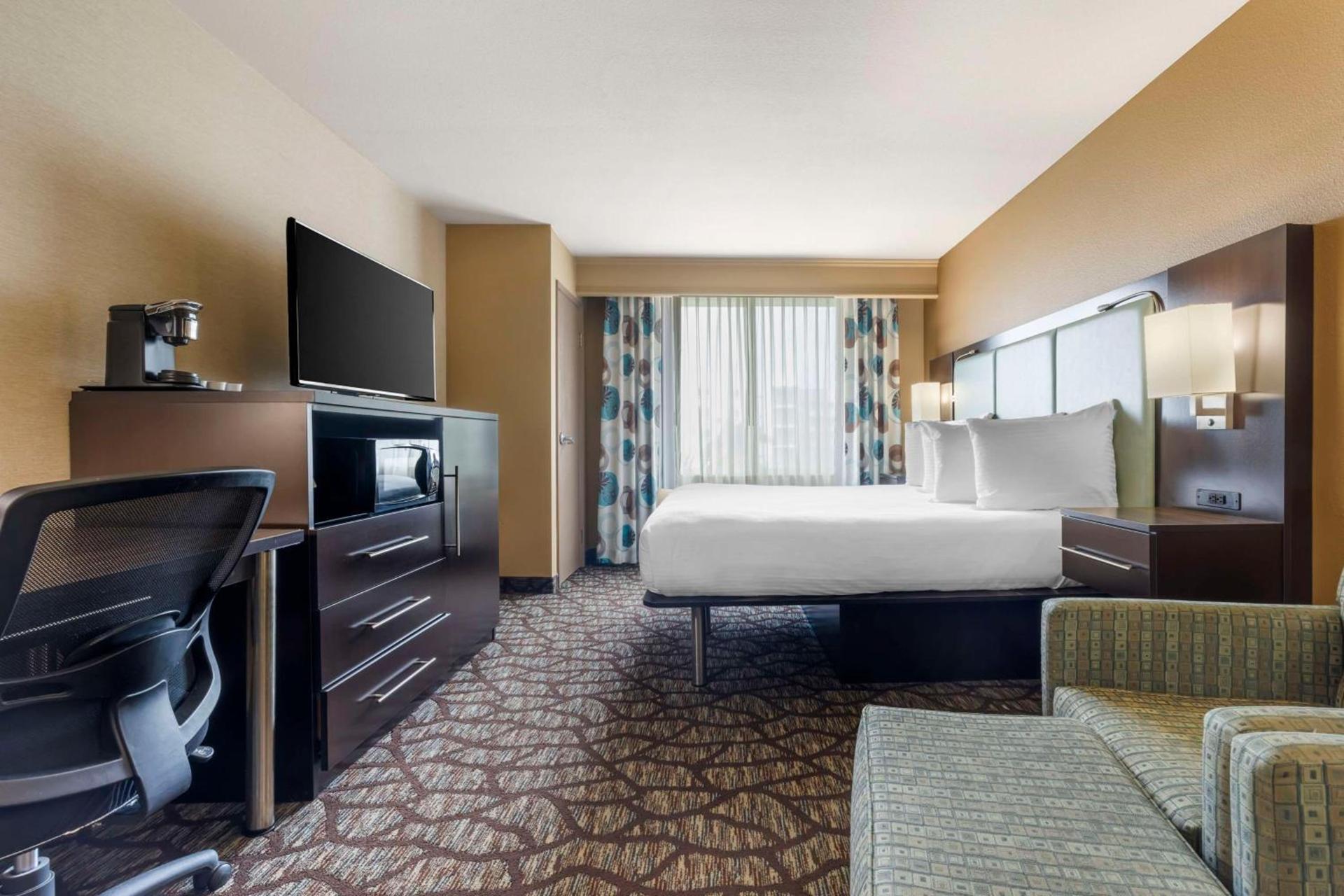 Best Western Plus Oceanside Palms photo 6