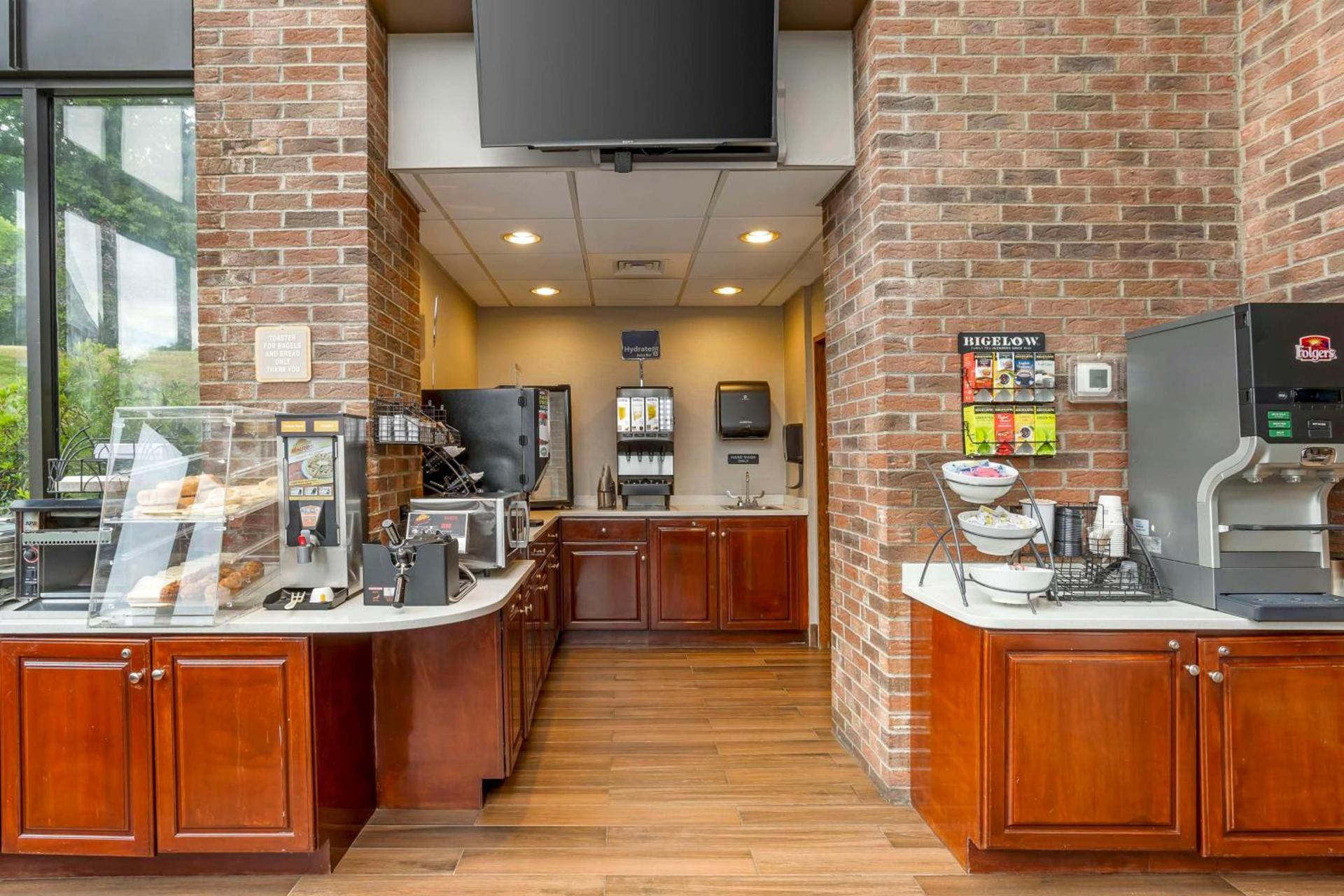 Best Western Danbury/Bethel photo 2