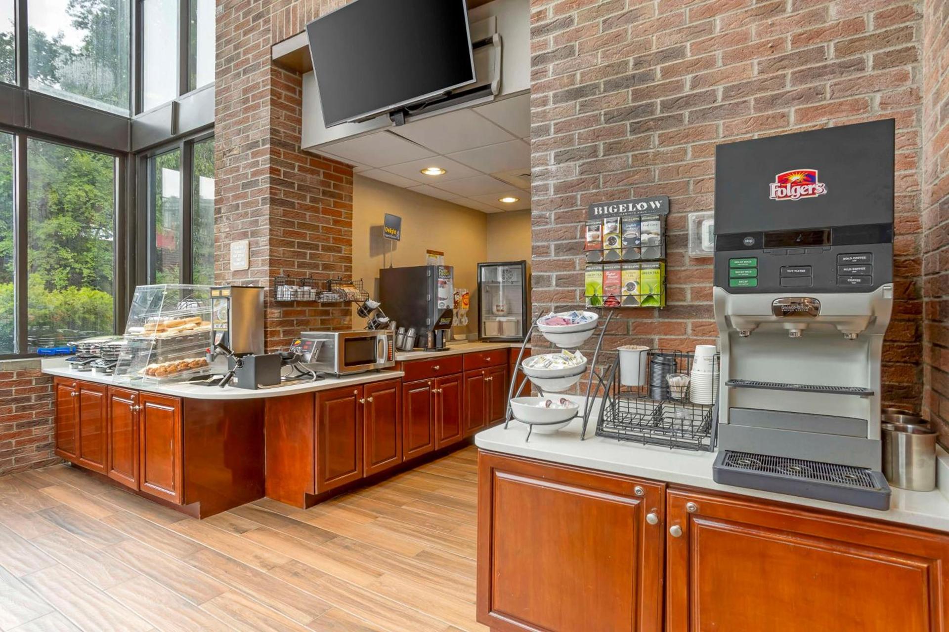 Best Western Danbury/Bethel photo 13