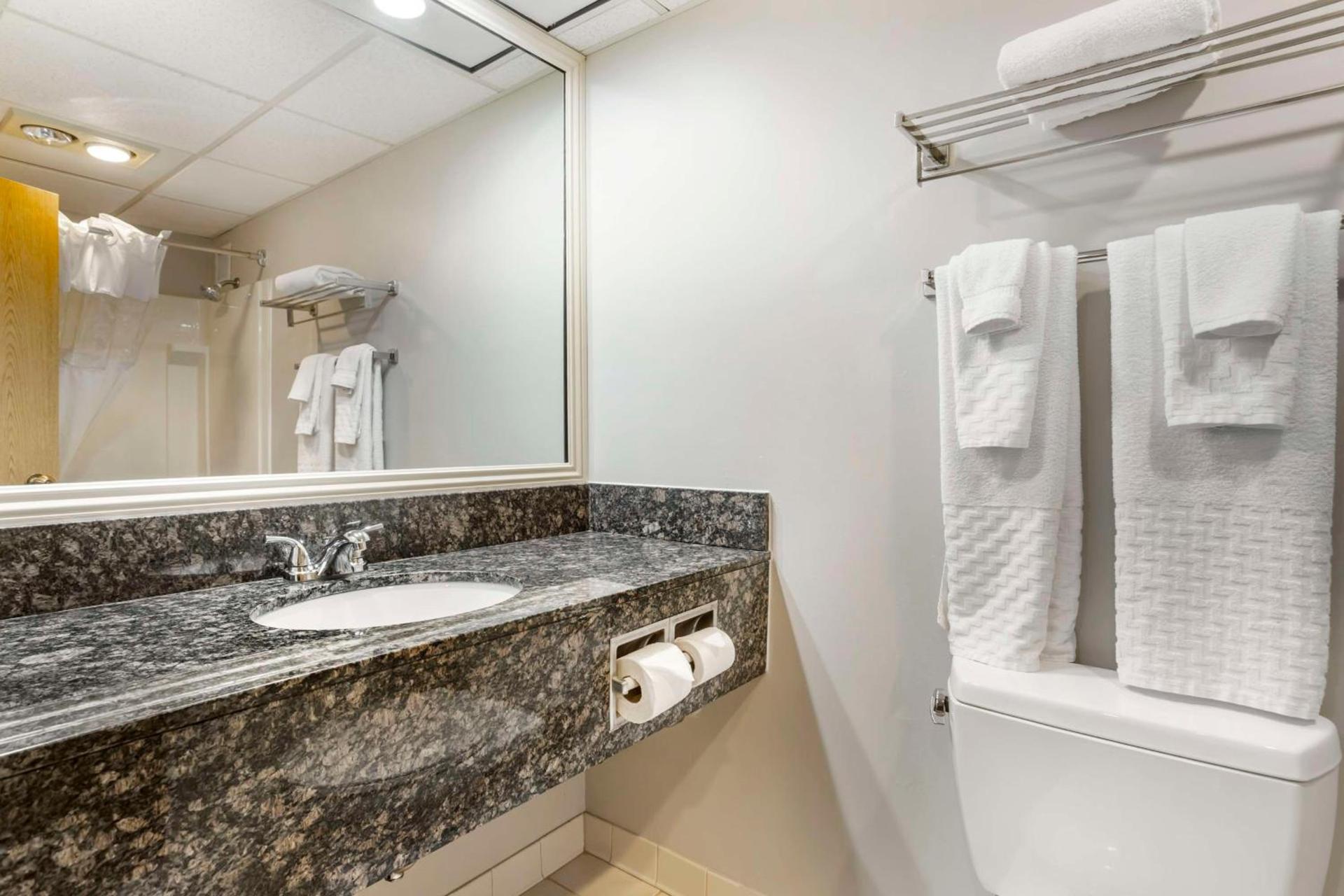 Best Western Danbury/Bethel photo 16