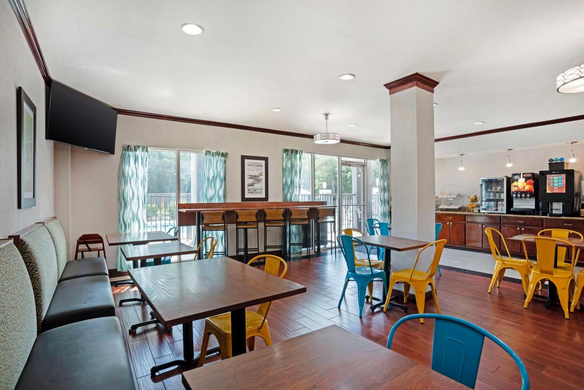 Best Western Plus Blue Angel Inn photo 7