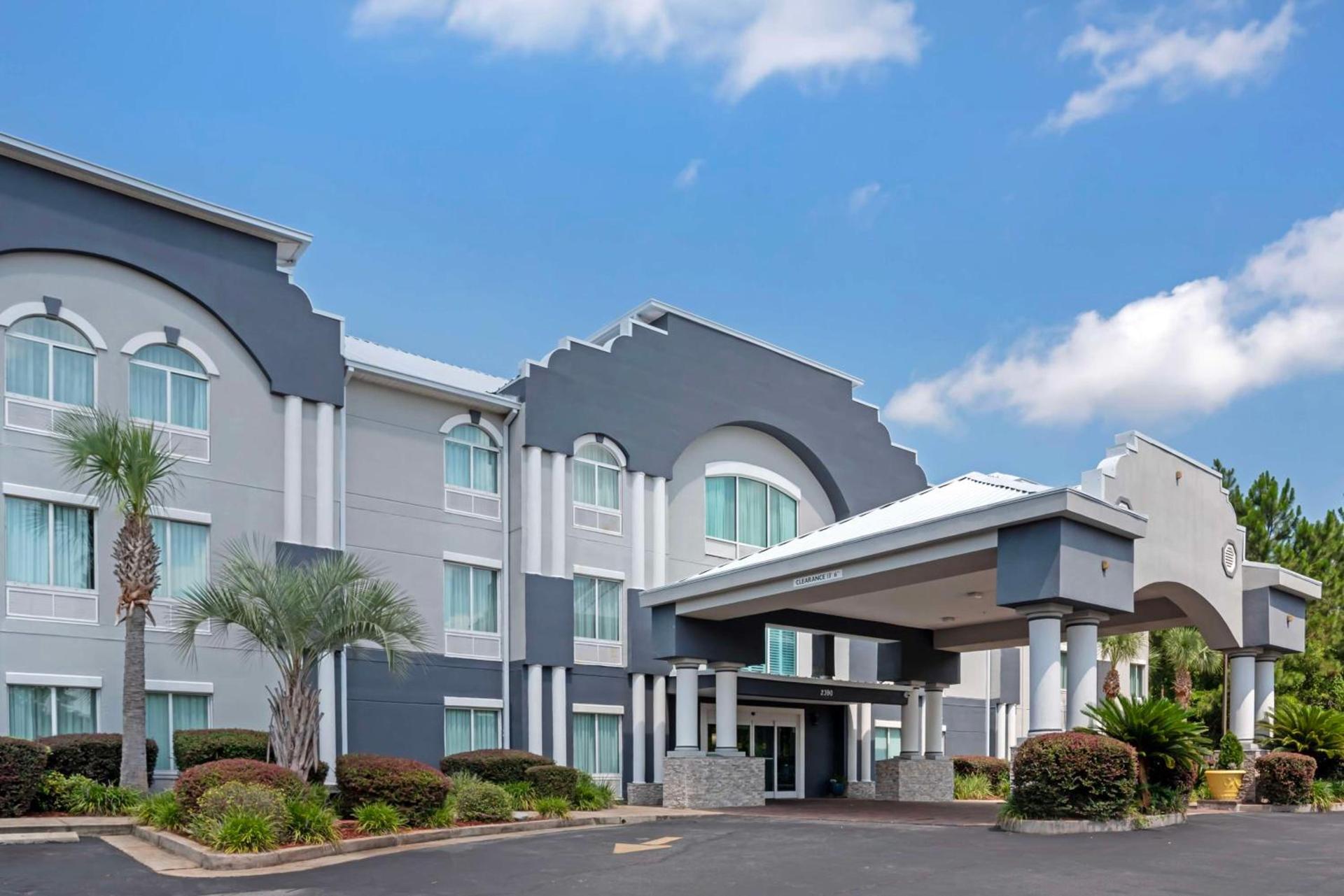 Best Western Plus Blue Angel Inn photo 1