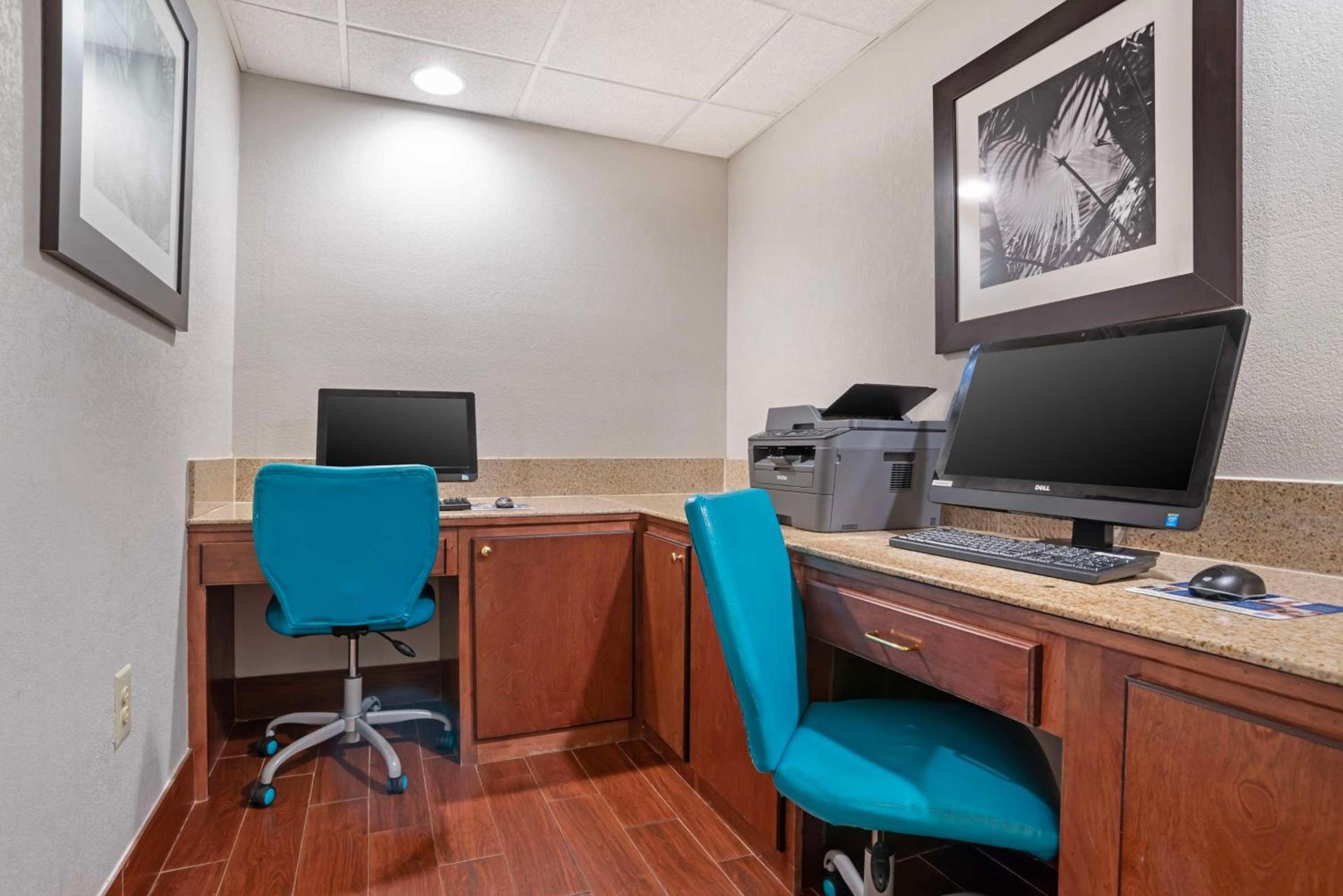 Best Western Plus Blue Angel Inn photo 30