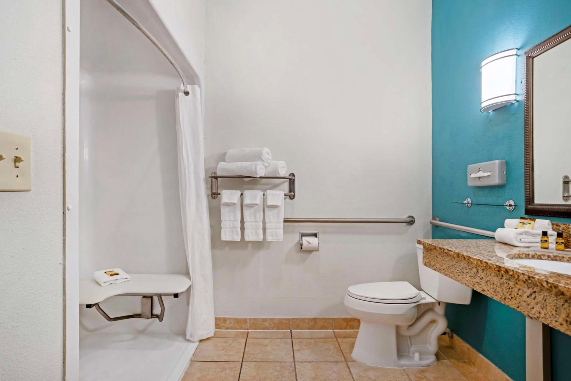 Best Western Plus Blue Angel Inn photo 35