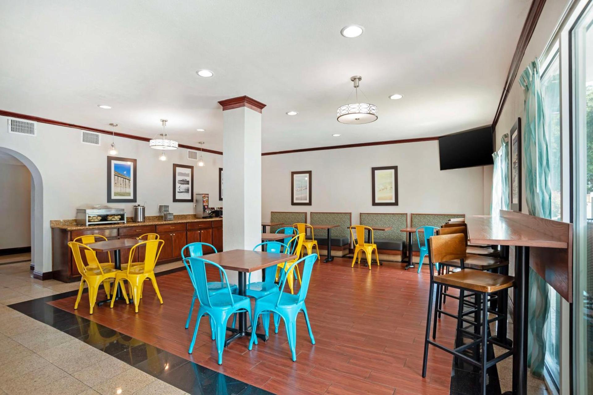 Best Western Plus Blue Angel Inn photo 39
