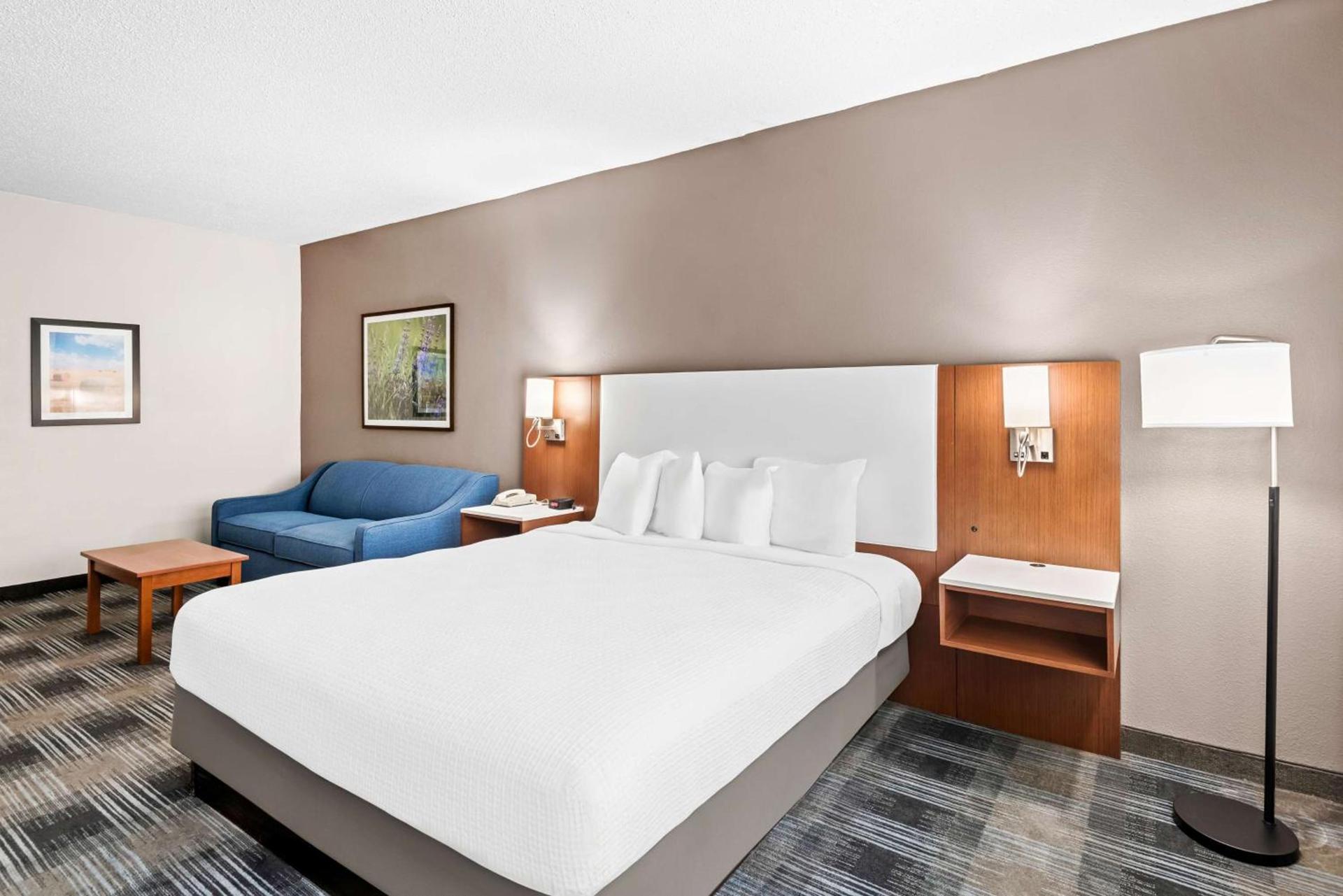 Best Western Ottumwa Inn & Suites photo 34