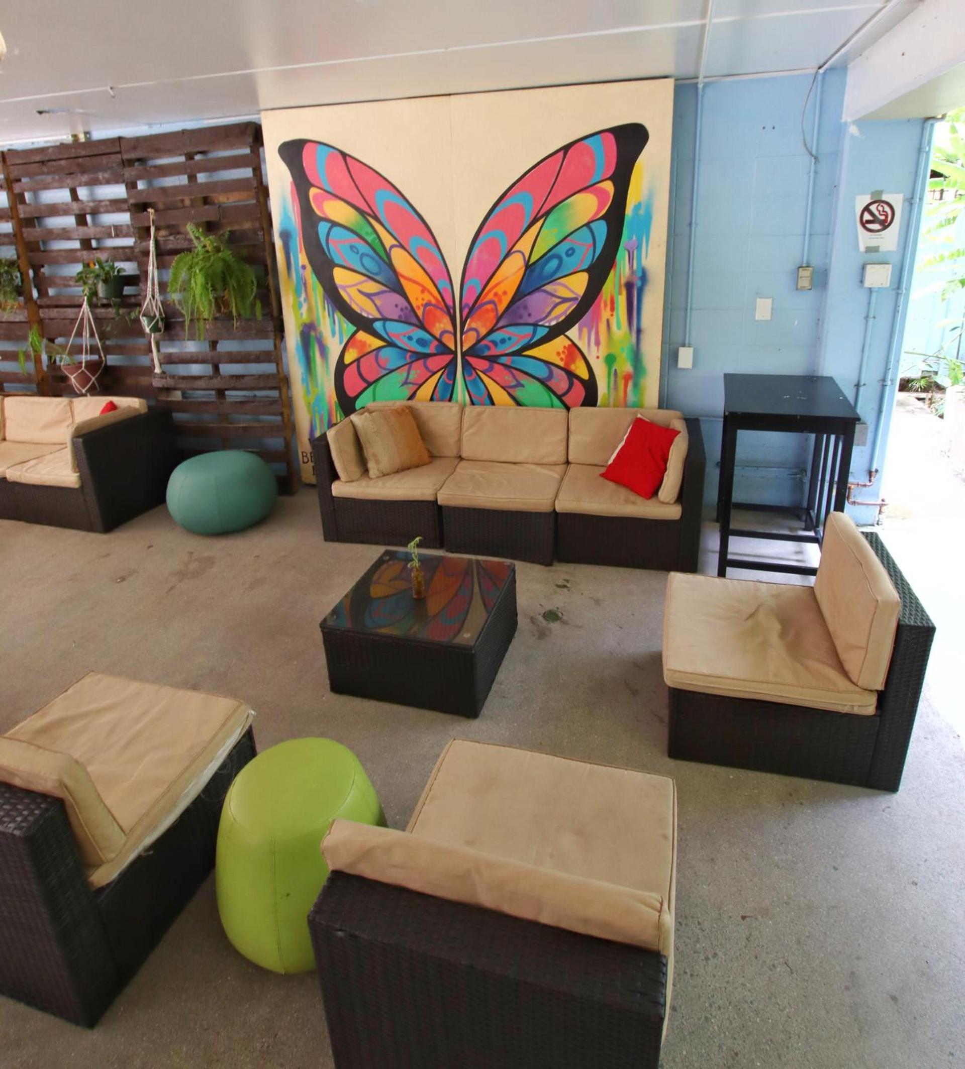Waikiki Beachside Hostel photo 89