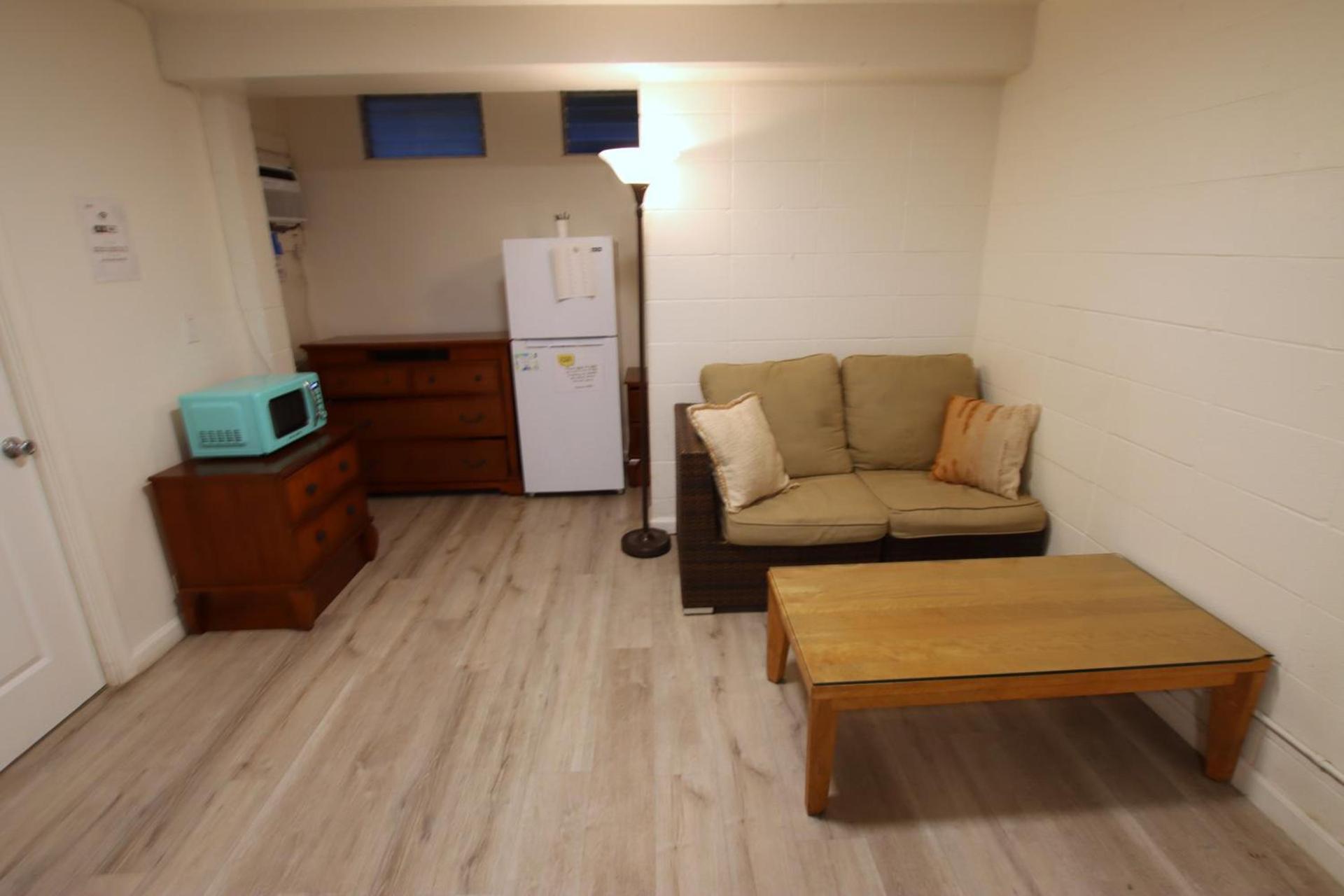 Waikiki Beachside Hostel photo 52