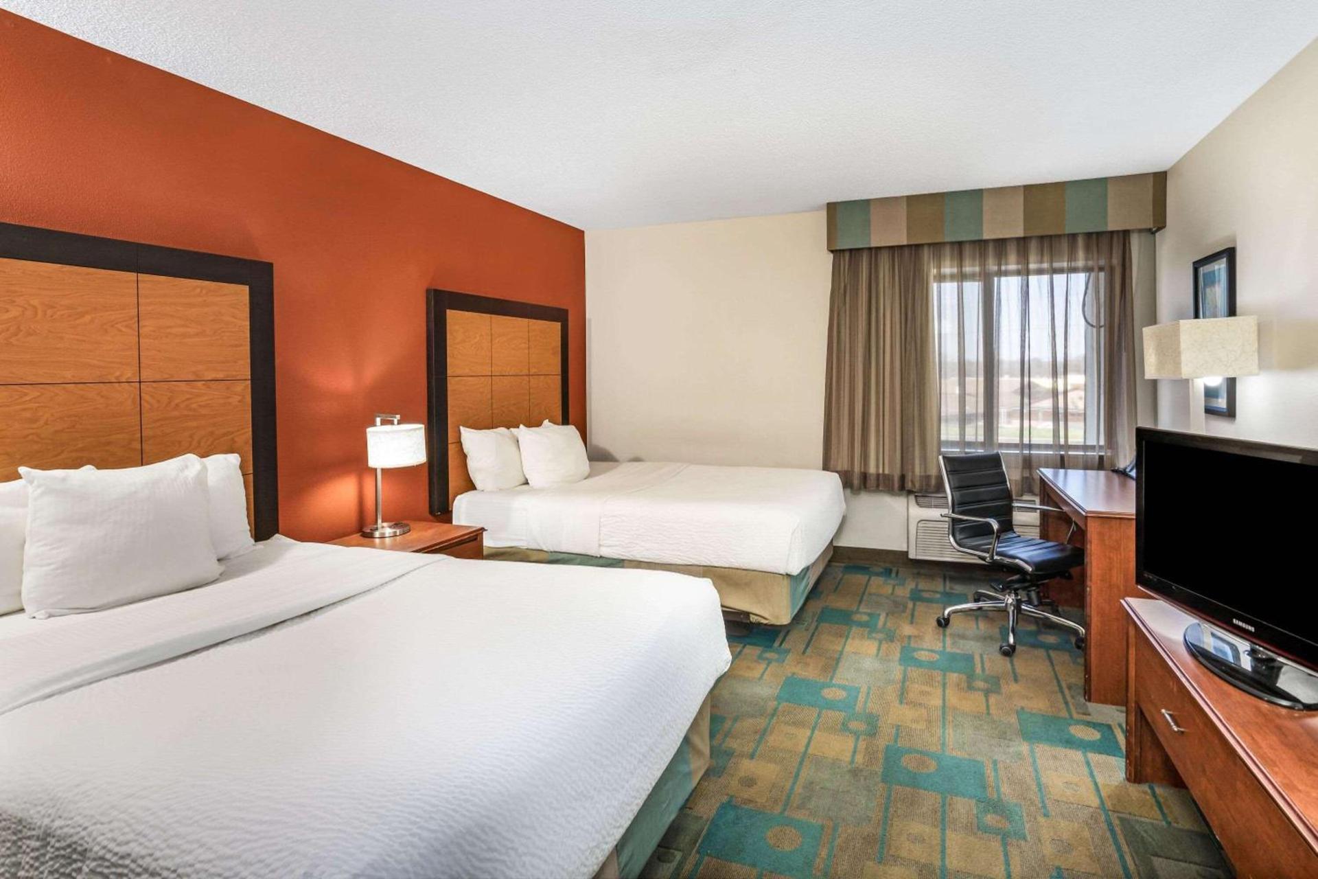 Baymont by Wyndham Meridian photo 18